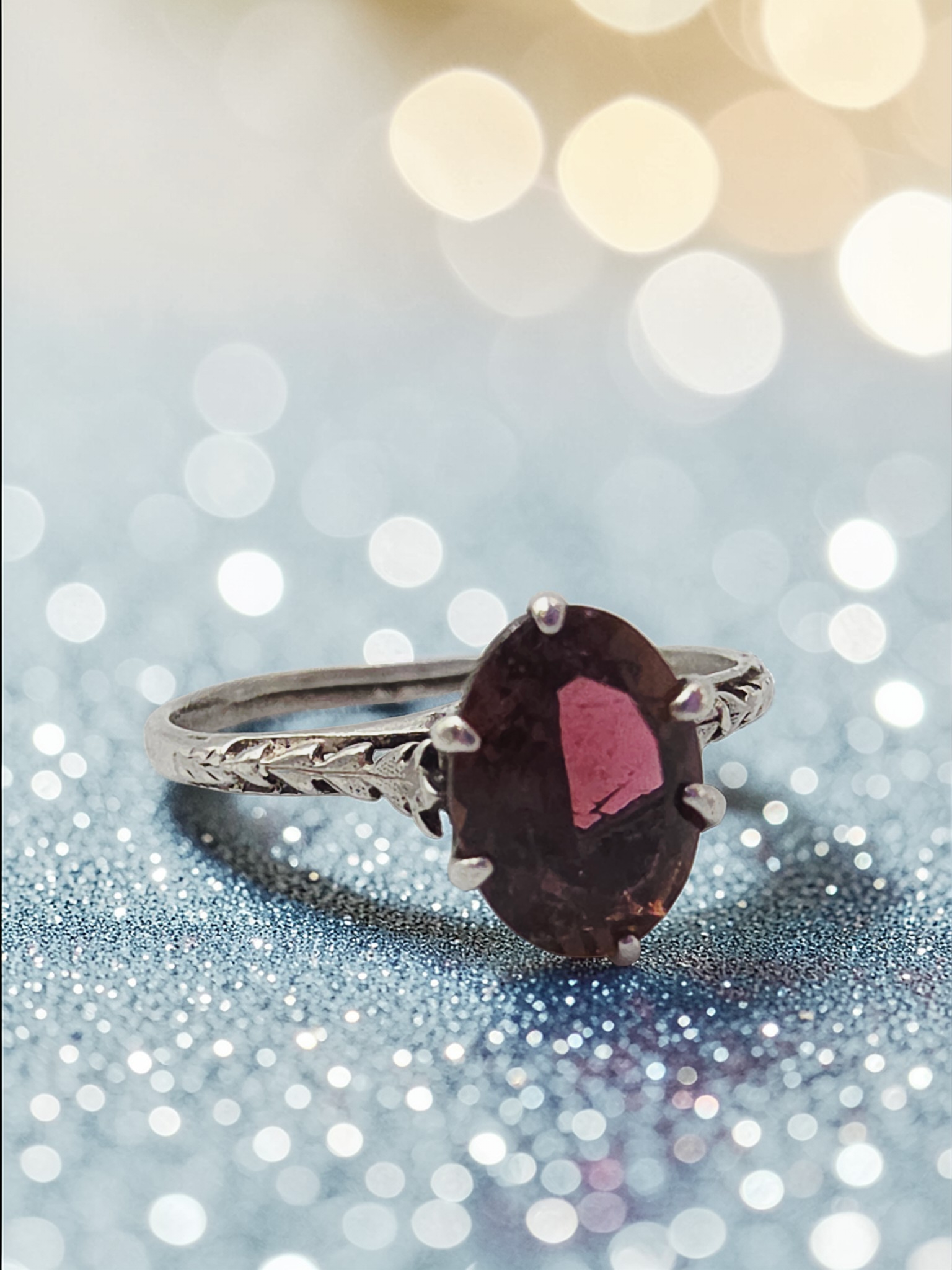 Solid 10K White Gold Raspberry Garnet Rhodolite Solitare Ring - Size 6.25