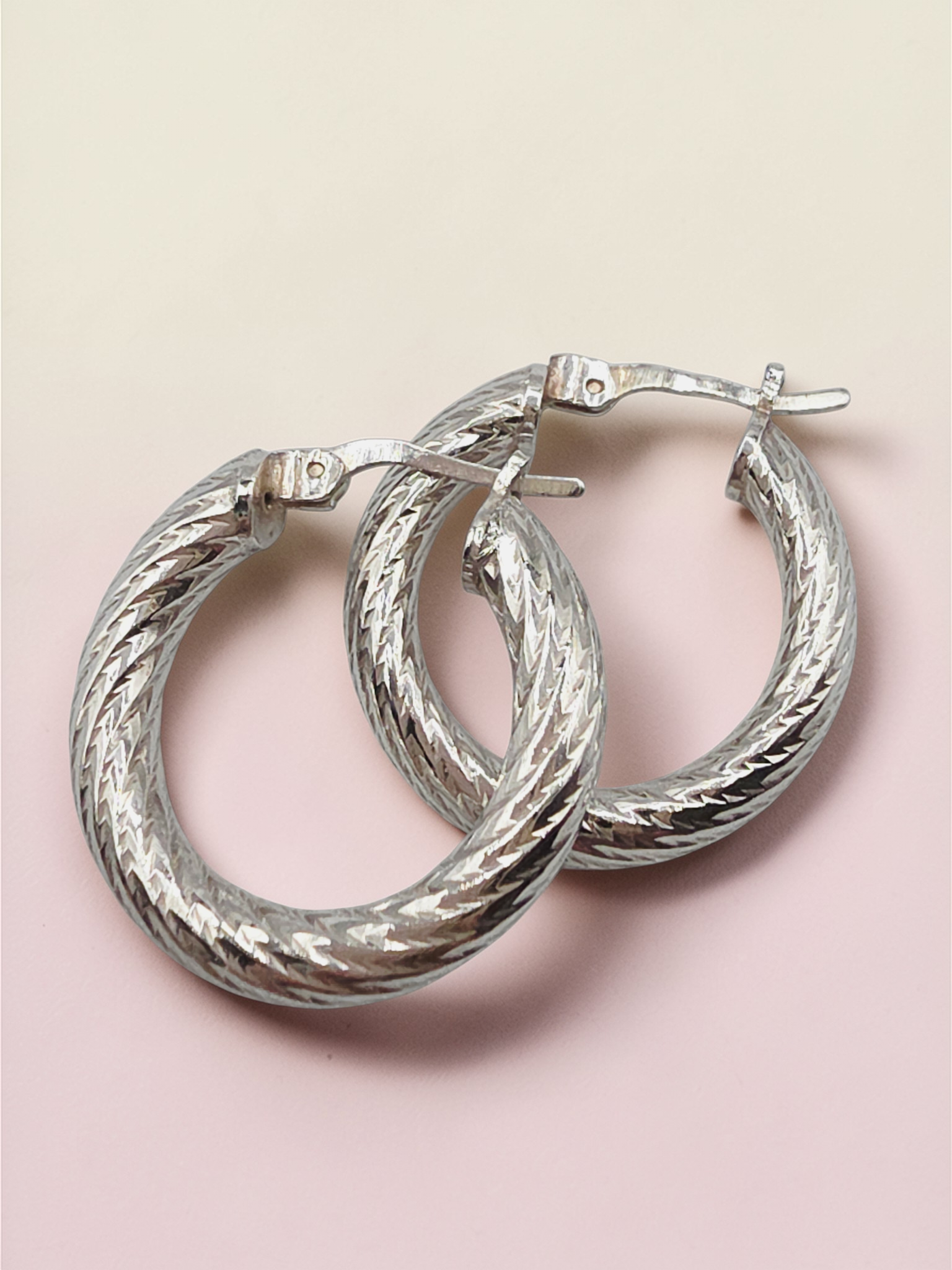 DYADEMA 925 Sterling Silver Diamond-Cut Hoop Earrings Italy Hinged