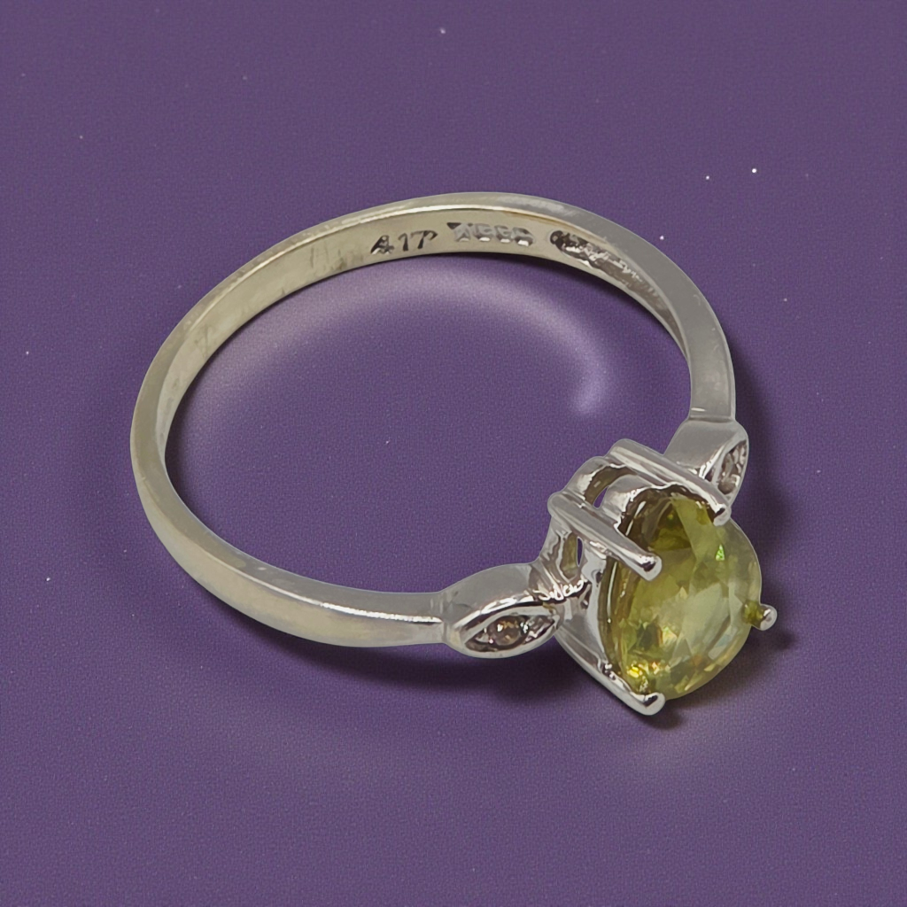 TGGC Solid 10K White Gold Ring with Natural Sphene & White Topaz Accents Size 8