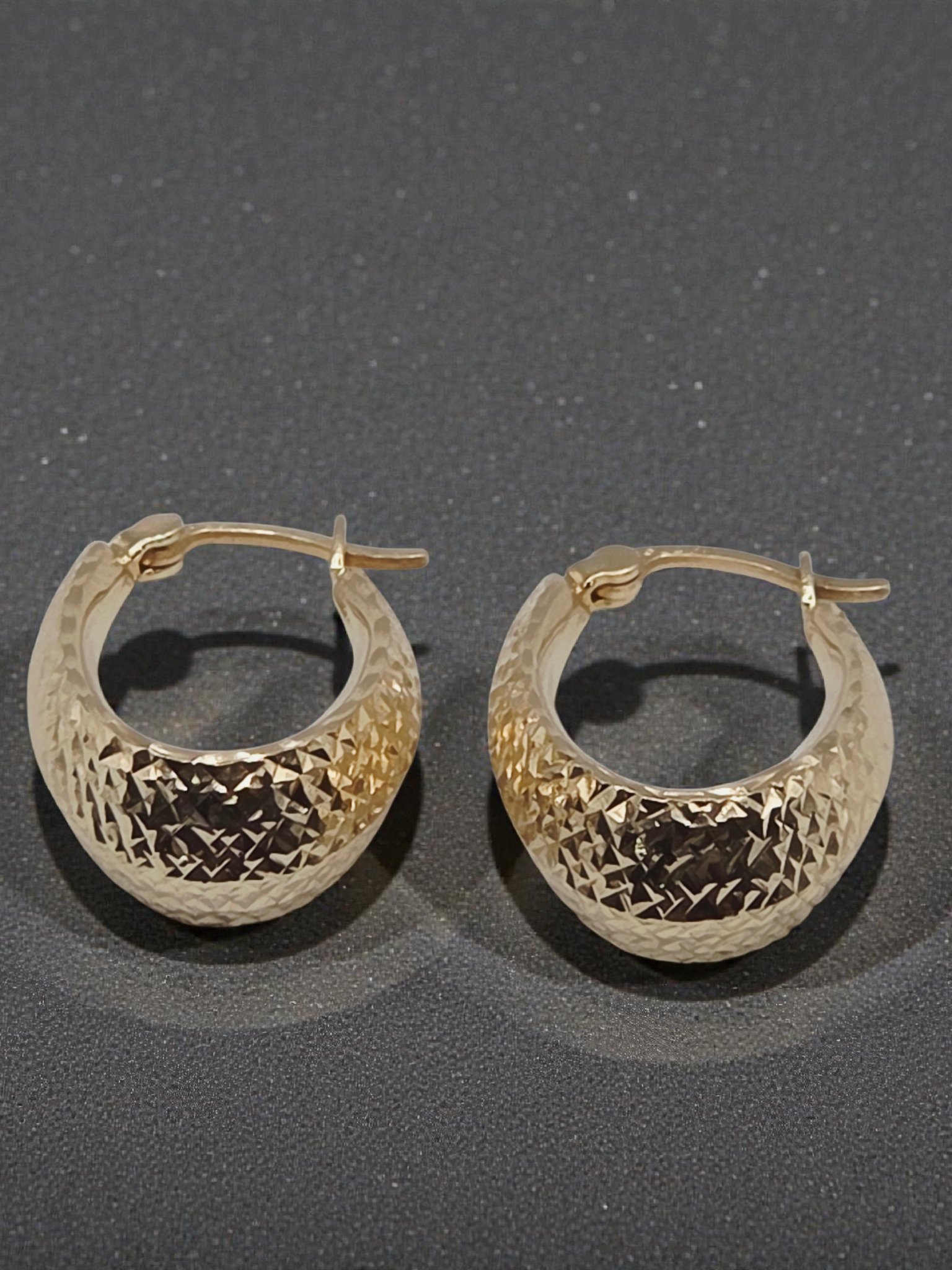 Select Jewelry Inc. Solid 14K Yellow Gold Diamond-Cut Hoop Earrings