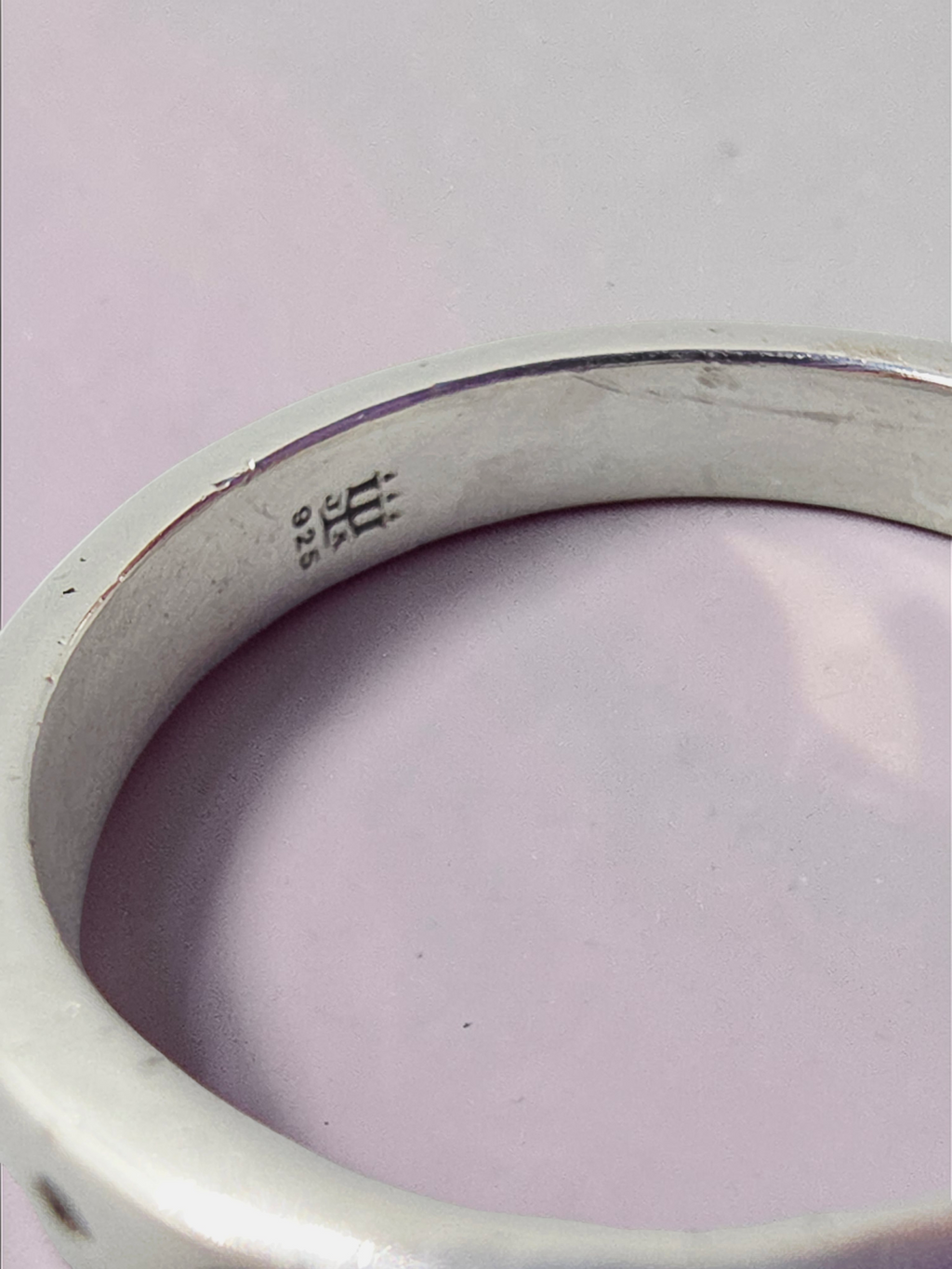 RETIRED James Avery Love Heart Stackable Sterling Silver Ring - Size 6