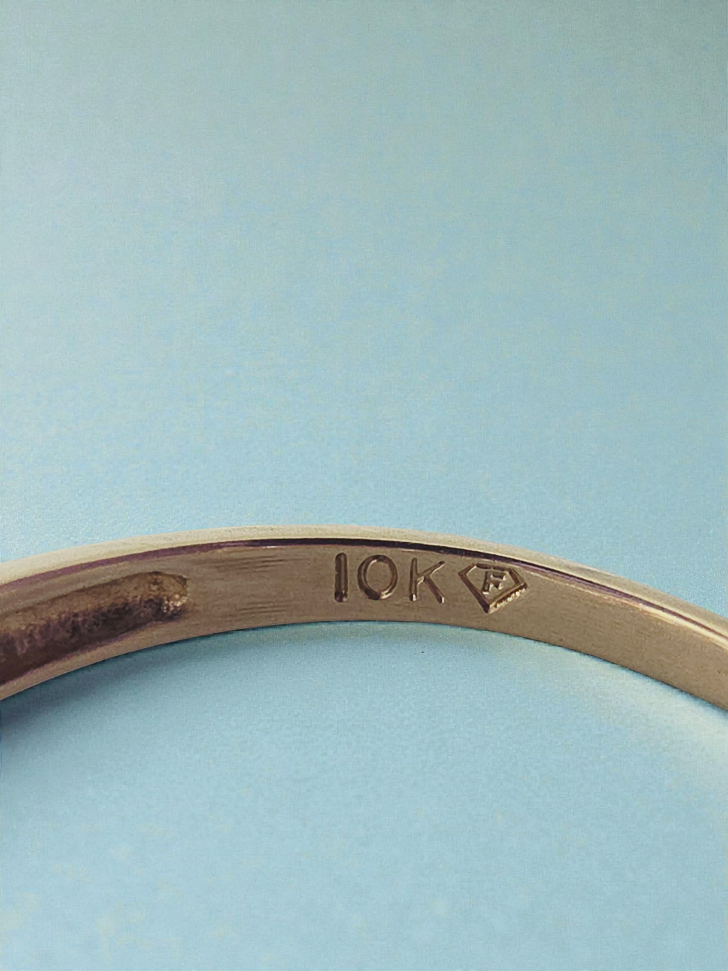 Fessenden & Co. Solid 10K Yellow Gold Marquise-Cut CZ Ring – Size 6.75