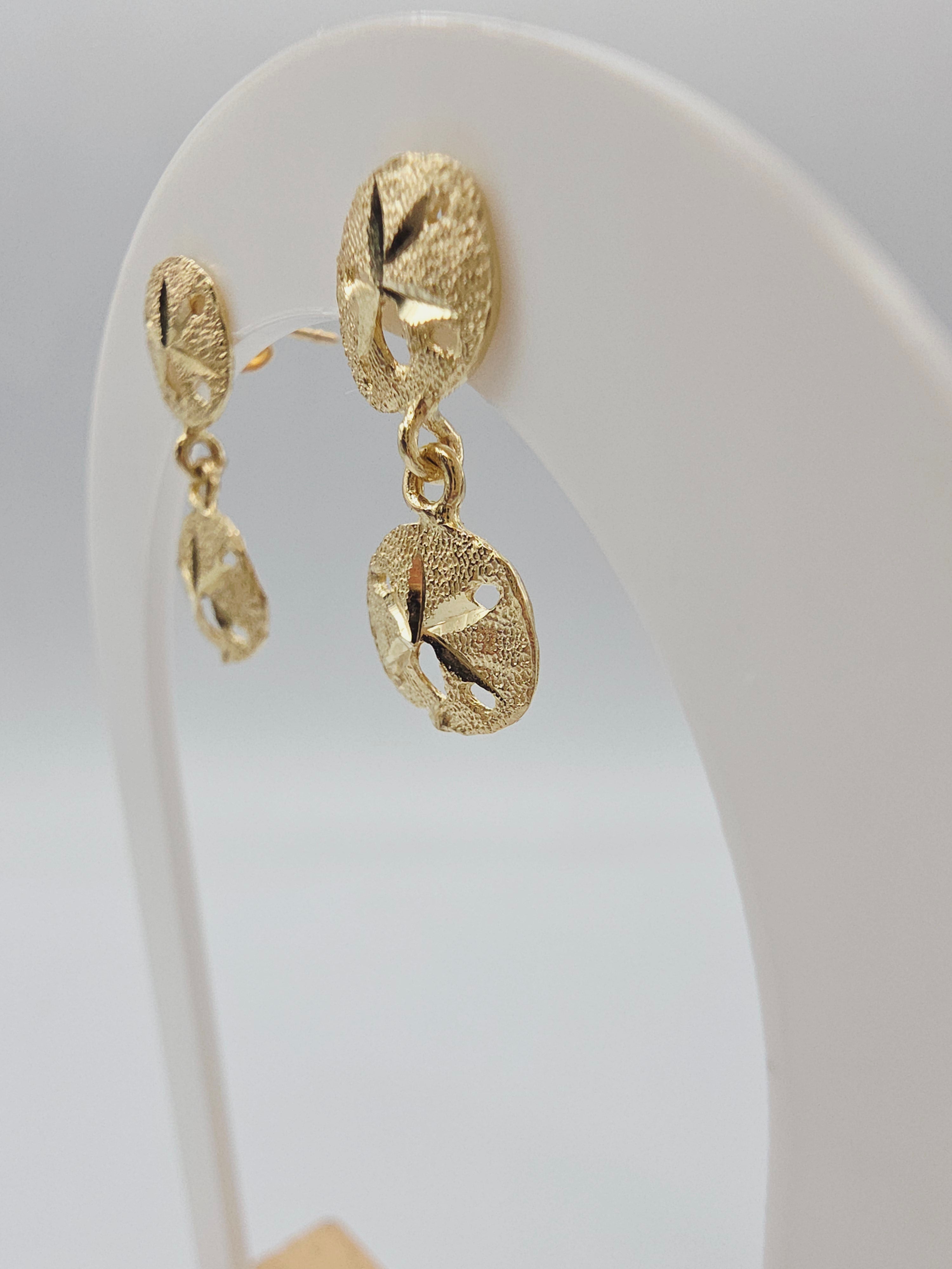 Solid 14K Yellow Gold Sand Dollar Dangle Drop Earrrings Beach