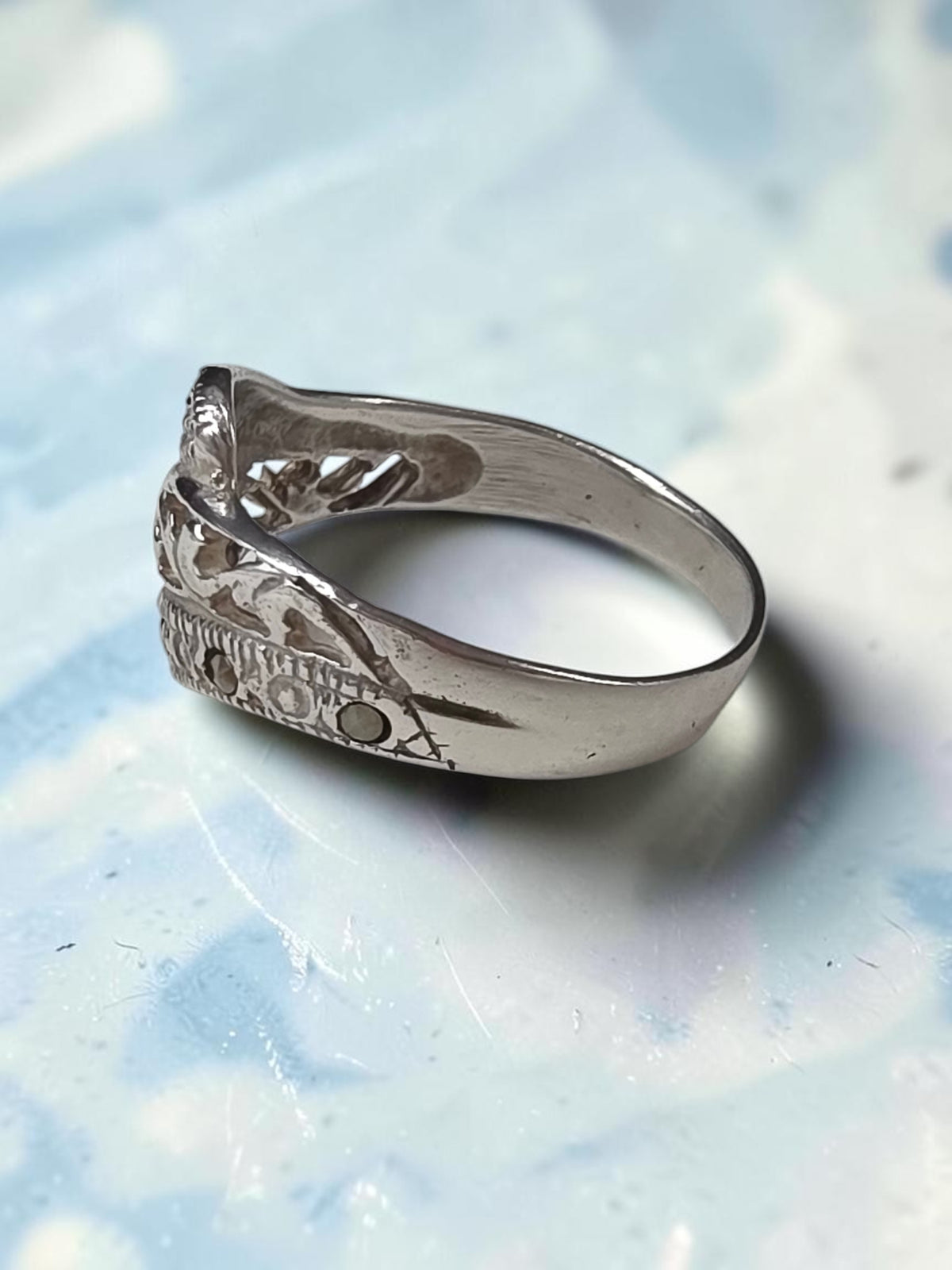 Vintage Sterling Silver Unique Pattern Engraved Ring Size 7.5