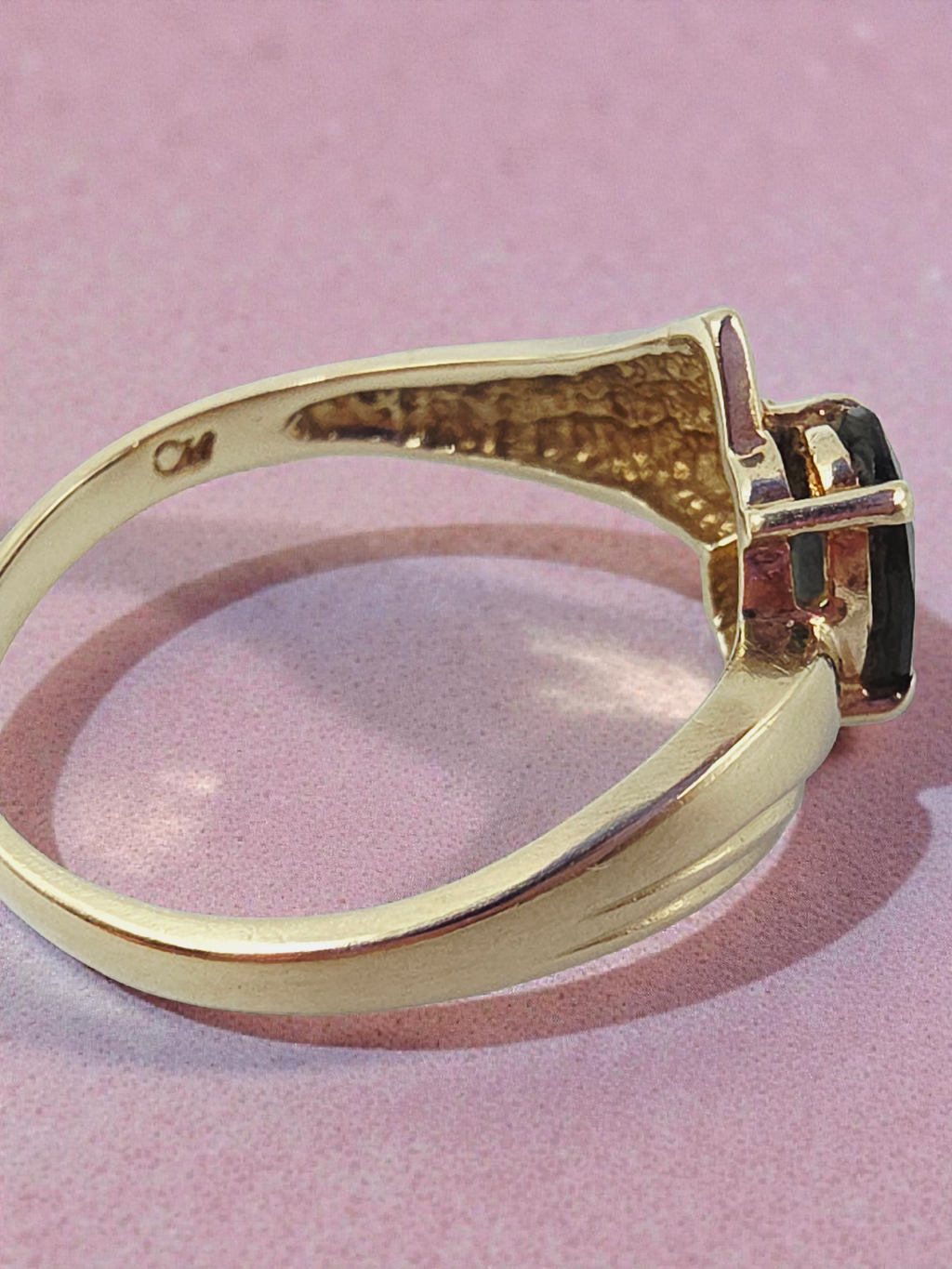 Solid 10K Yellow Gold Ring with Natural Blue Sapphire – Size 8