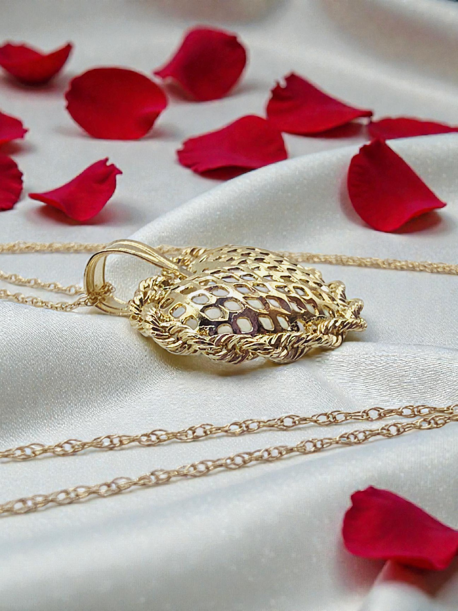 Michael Anthony Solid 14K Gold Filigree Heart Pendant Necklace - 18 Inches