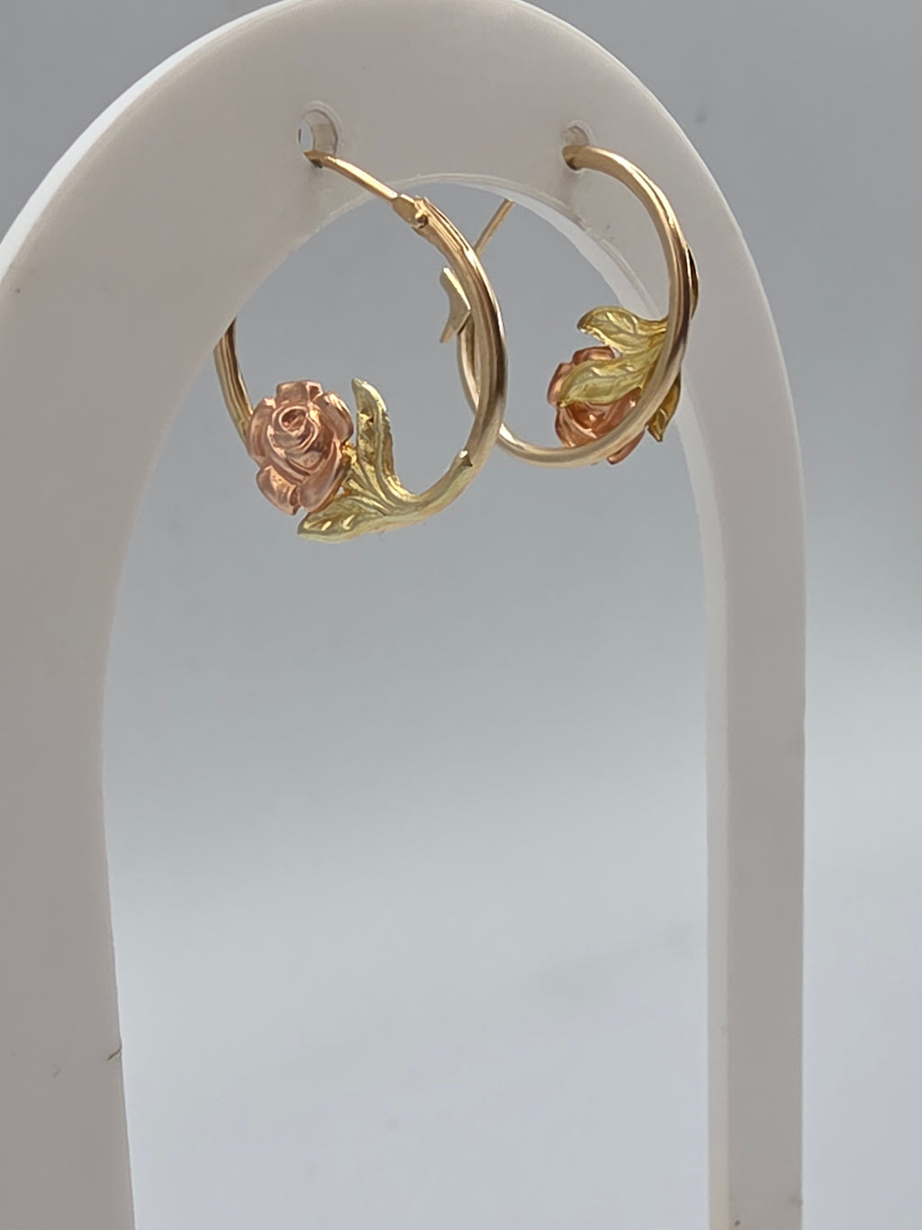 JTS Solid 10K Tri Color Gold Rose Flower Hoop Earrings Yellow Rose Green