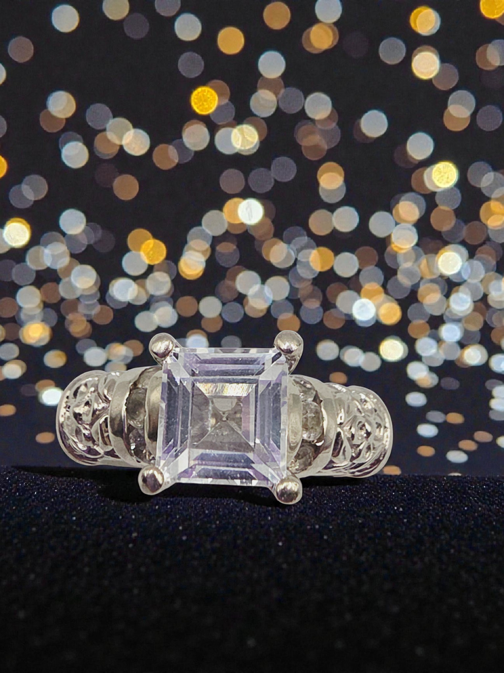 Vintage Solid 10K White Gold Antique Ring with Princess Cut Topaz - Size 7