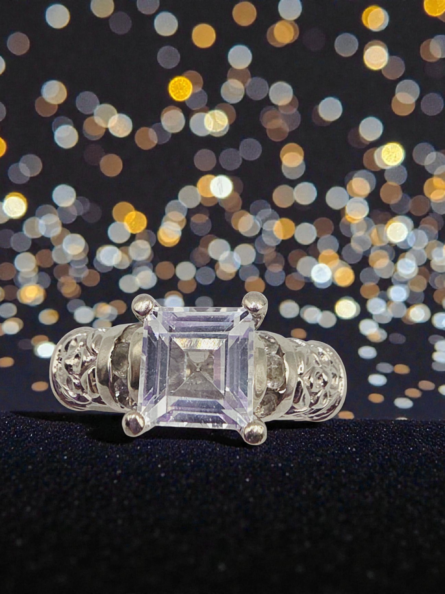 Vintage Solid 10K White Gold Antique Ring with Princess Cut Topaz - Size 7