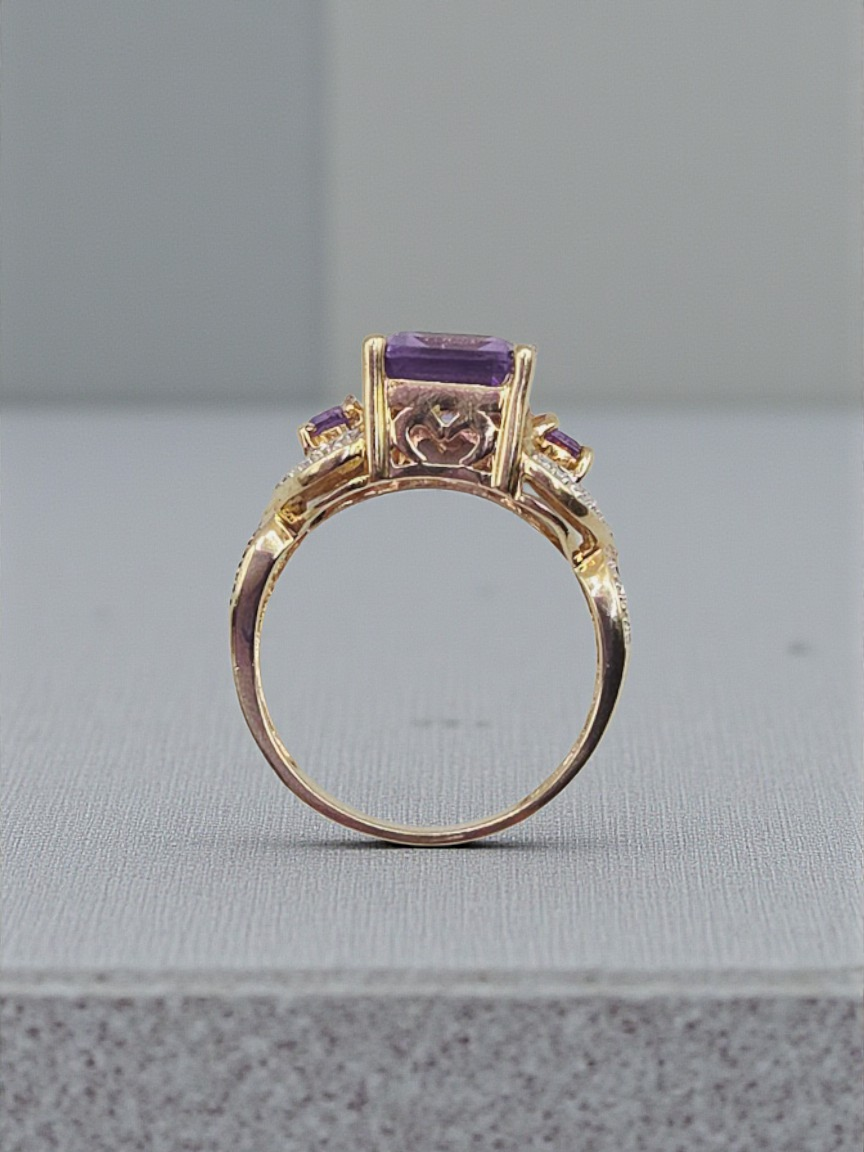 Solid 10K Yellow Gold Ring with Amethysts & Diamond Accents - Size 6.25