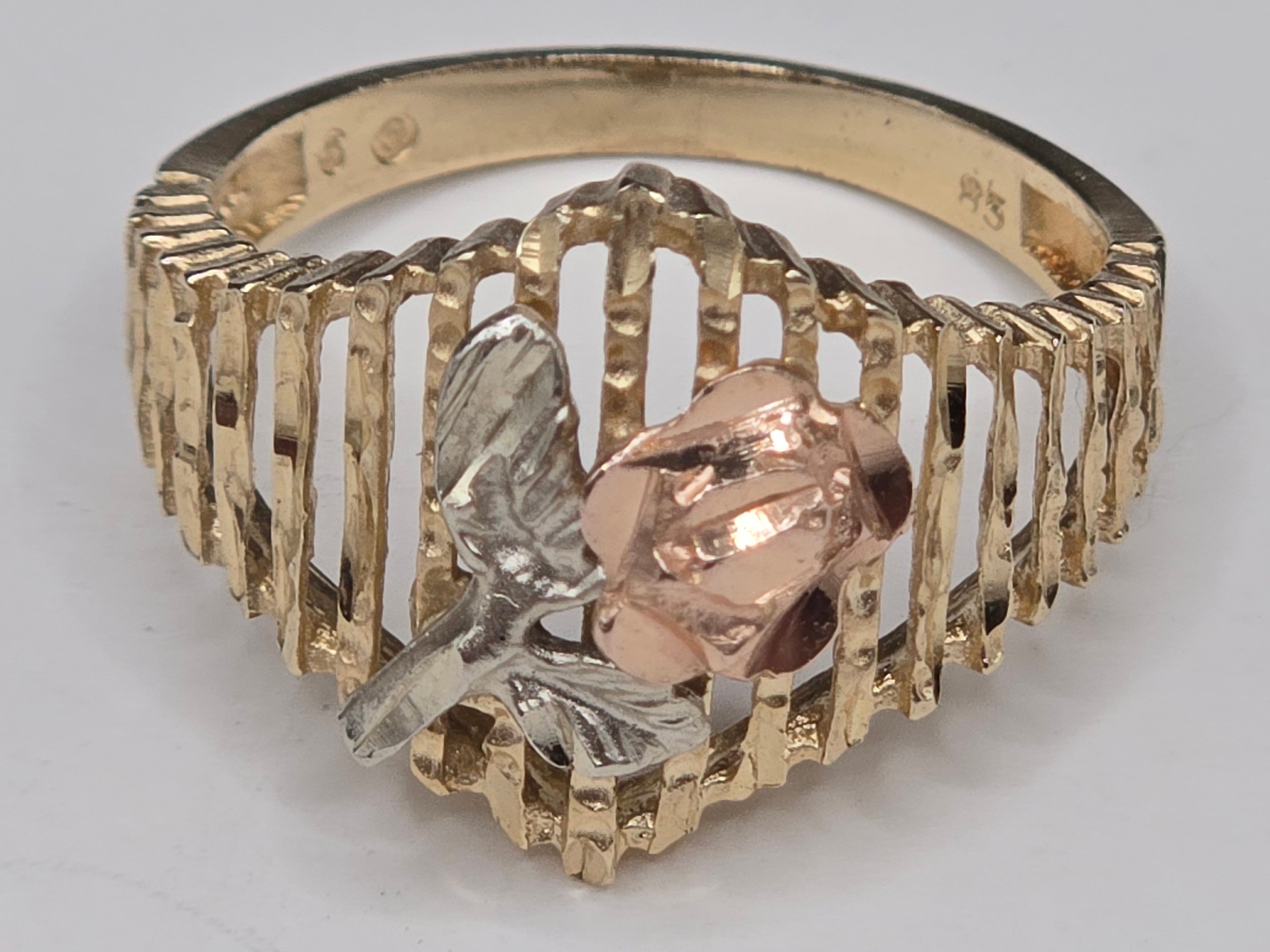 Michael Anthony Solid 14K Tri-Color Gold Ring with Rose Cage Design – Size 6
