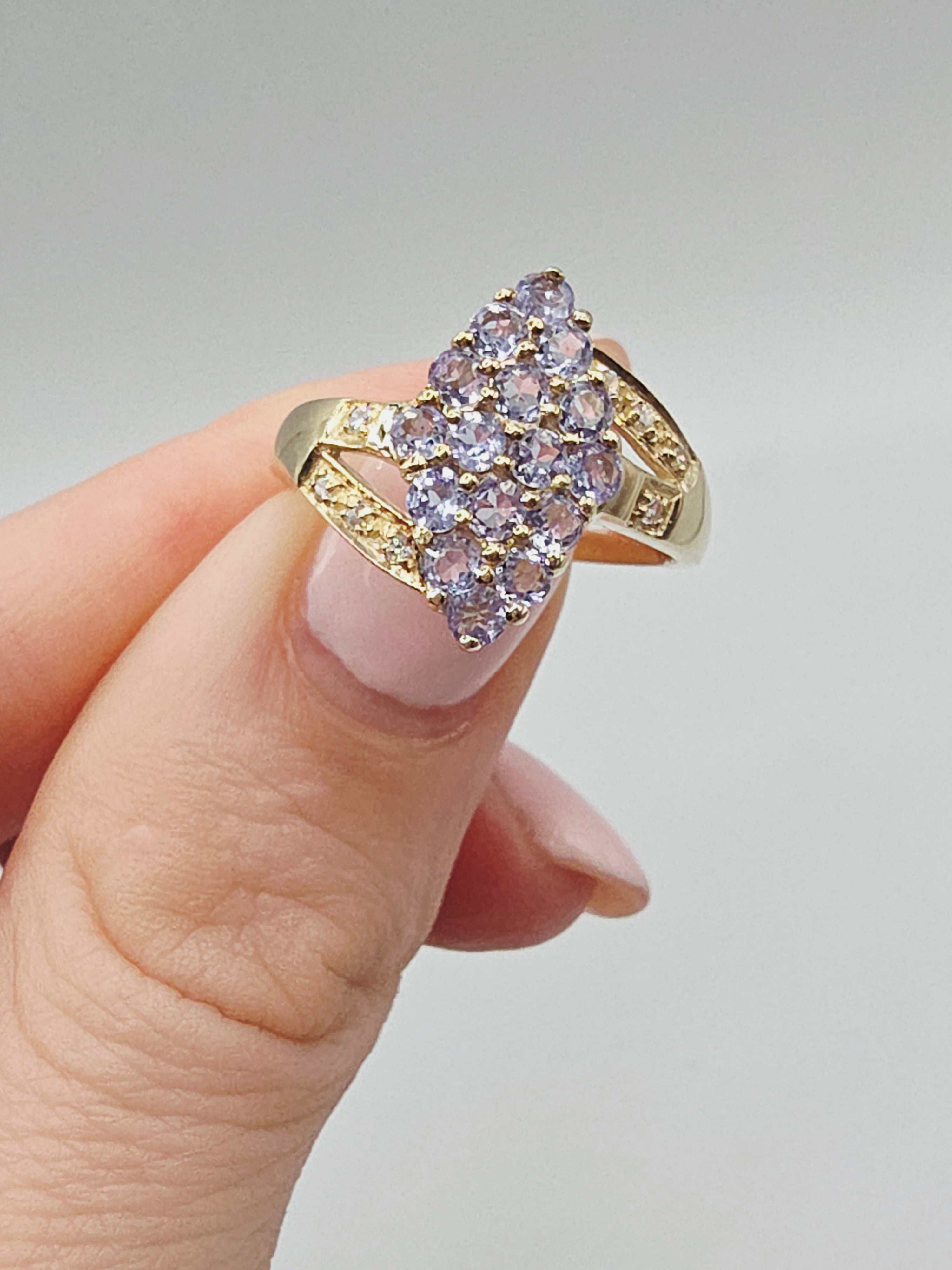 Solid 10K Yellow Gold Tanzanite Cluster Ring - Size 8