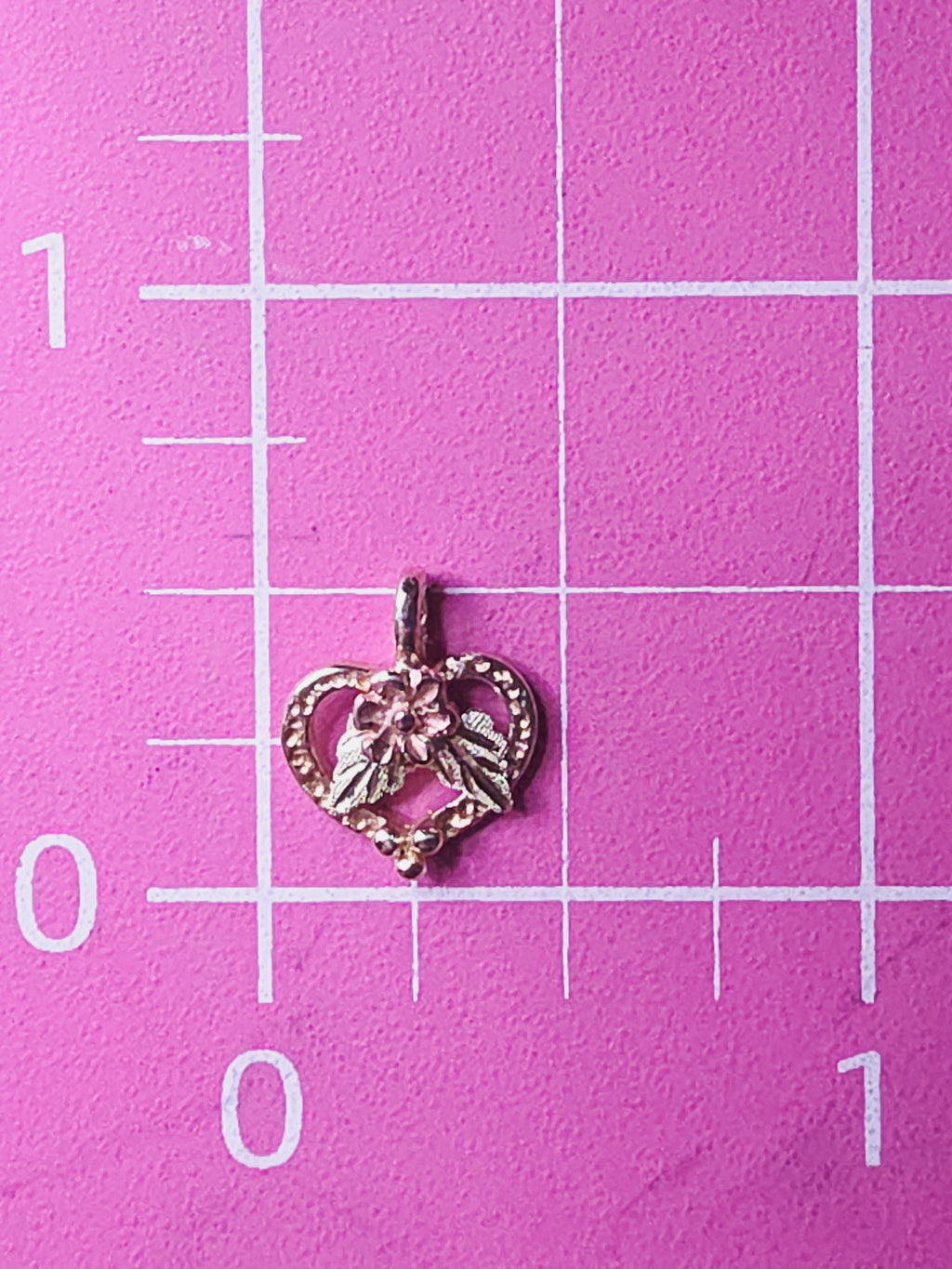 Black Hills Gold Solid 10K Tri-Color Floral Rose Flower Necklace Pendant