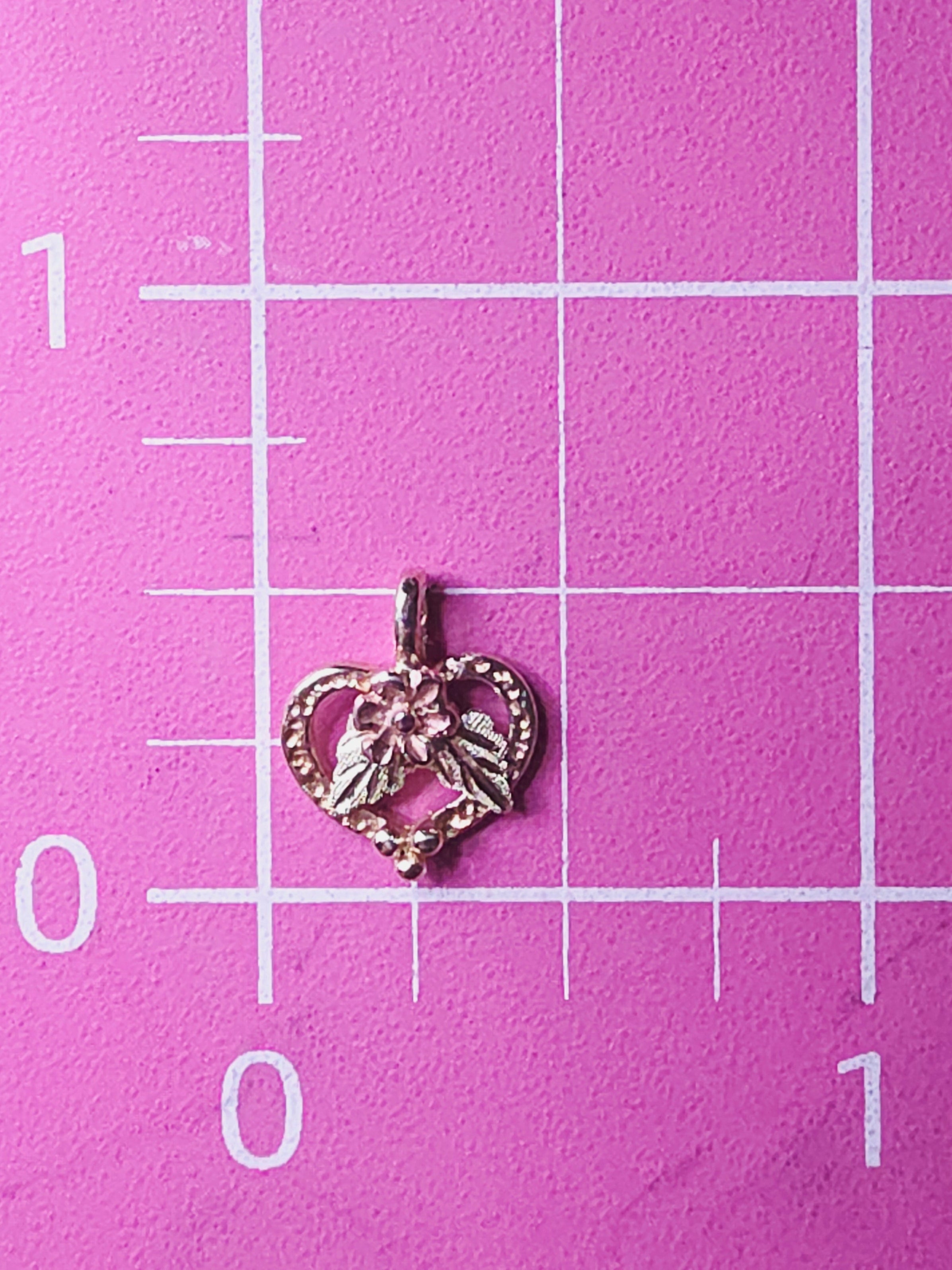 Black Hills Gold Solid 10K Tri-Color Floral Rose Flower Necklace Pendant