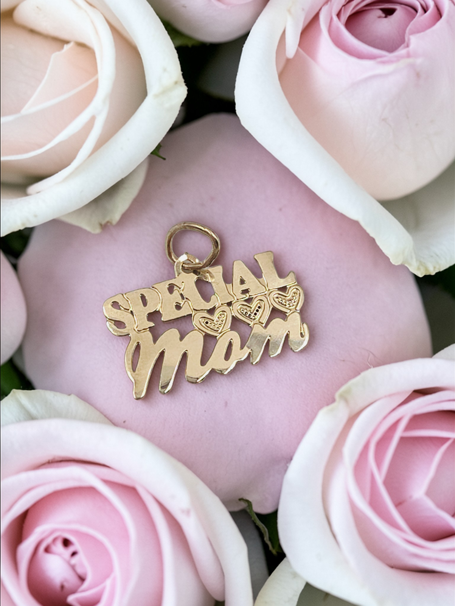 Solid 14K Yellow Gold Special Mom Necklace Pendant Charm with Hearts