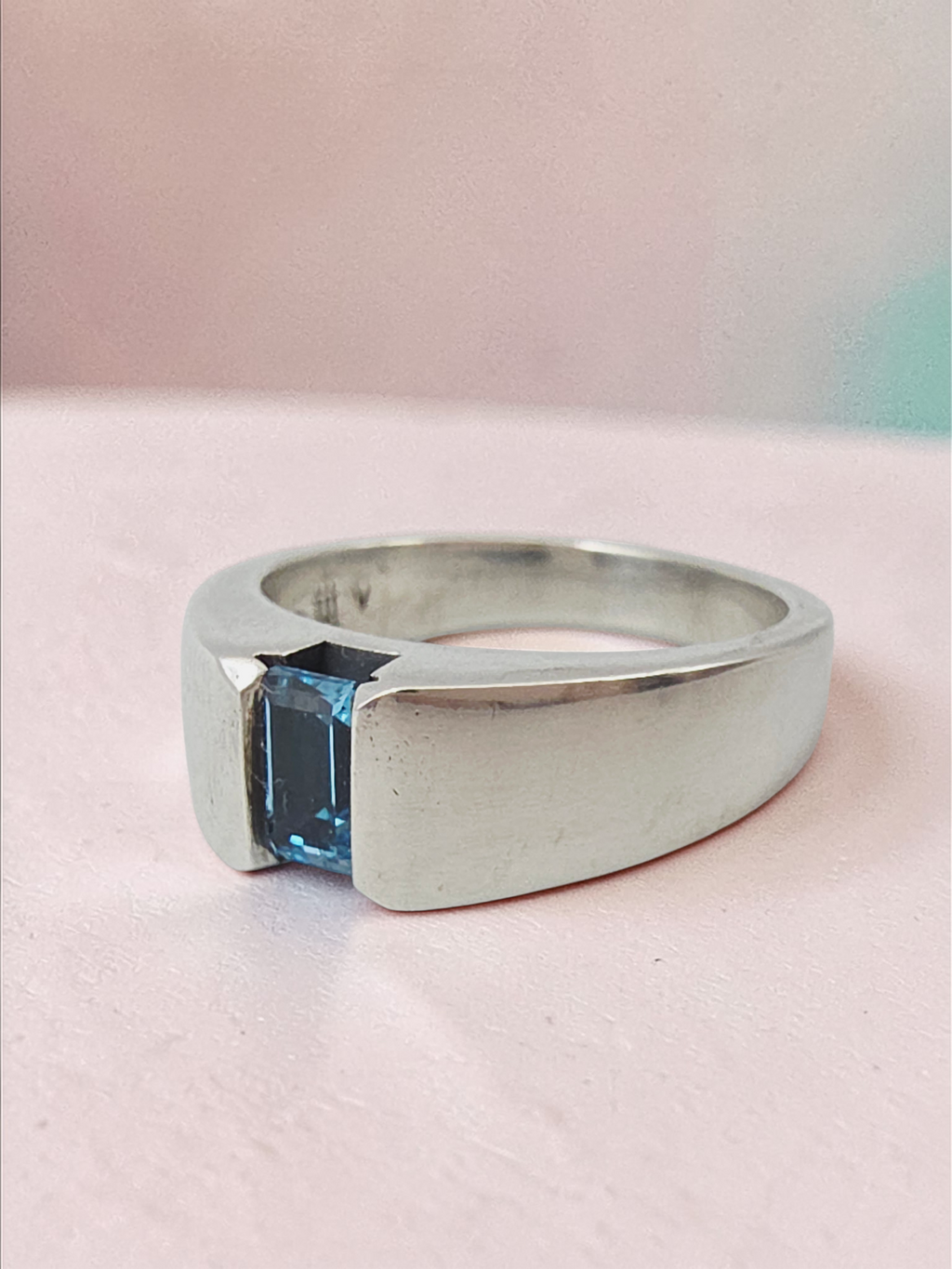 RETIRED James Avery 925 Sterling Silver Blue Topaz Ring - Size 6