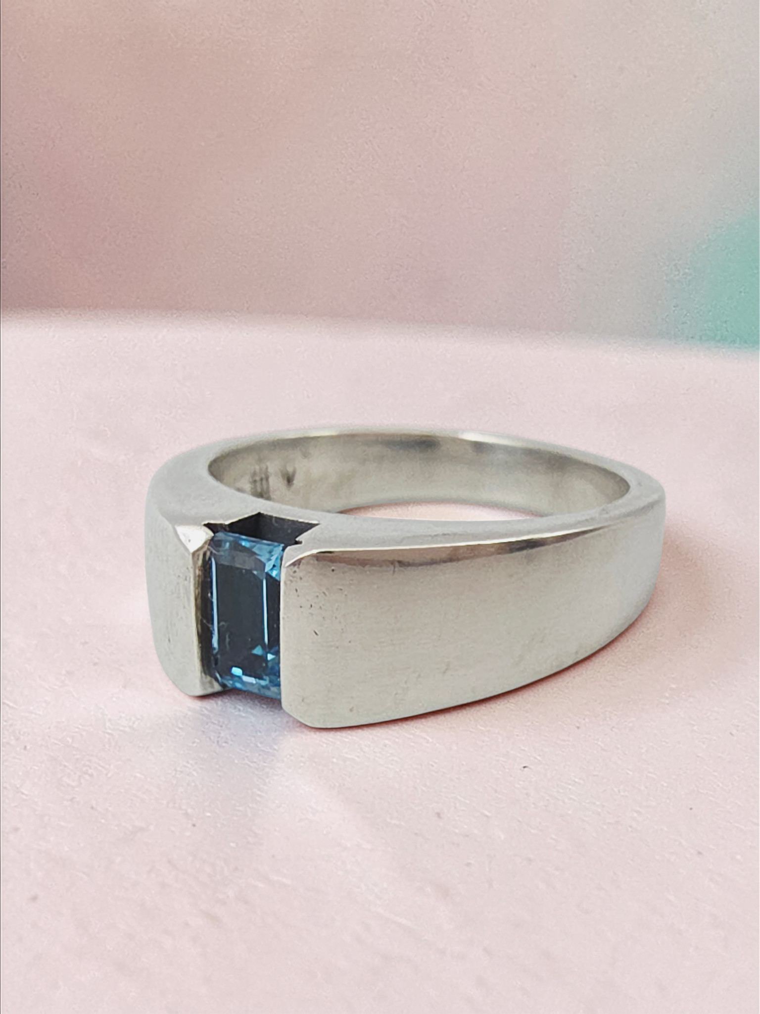 RETIRED James Avery 925 Sterling Silver Blue Topaz Ring - Size 6