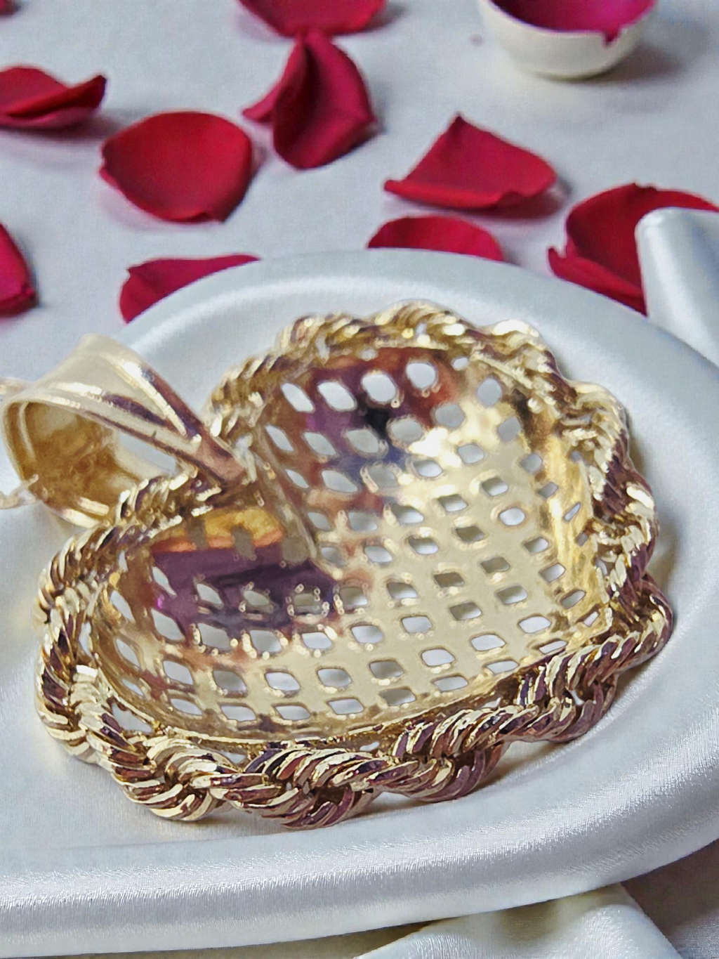 Michael Anthony Solid 14K Gold Filigree Heart Pendant Necklace - 18 Inches