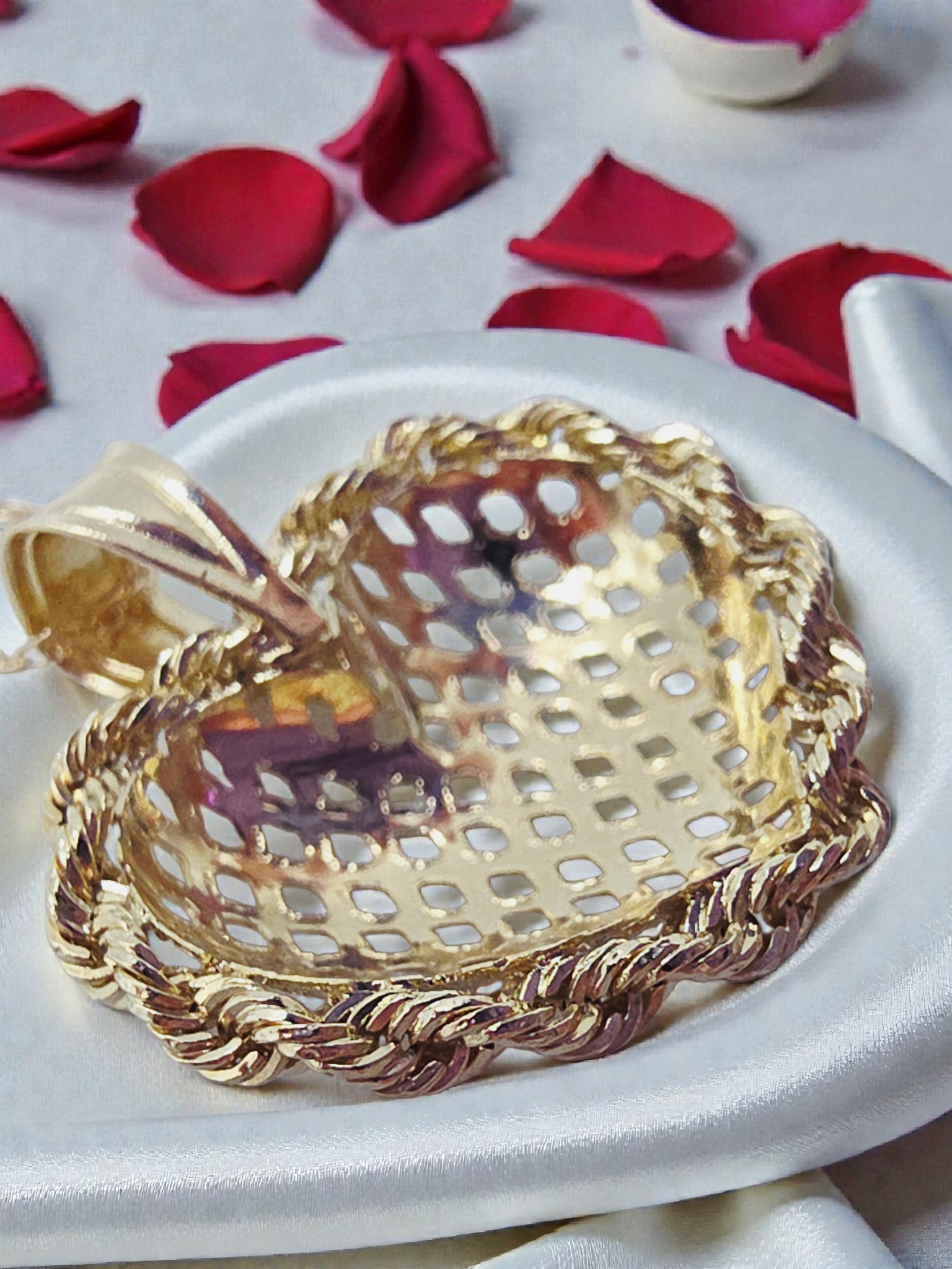 Michael Anthony Solid 14K Gold Filigree Heart Pendant Necklace - 18 Inches