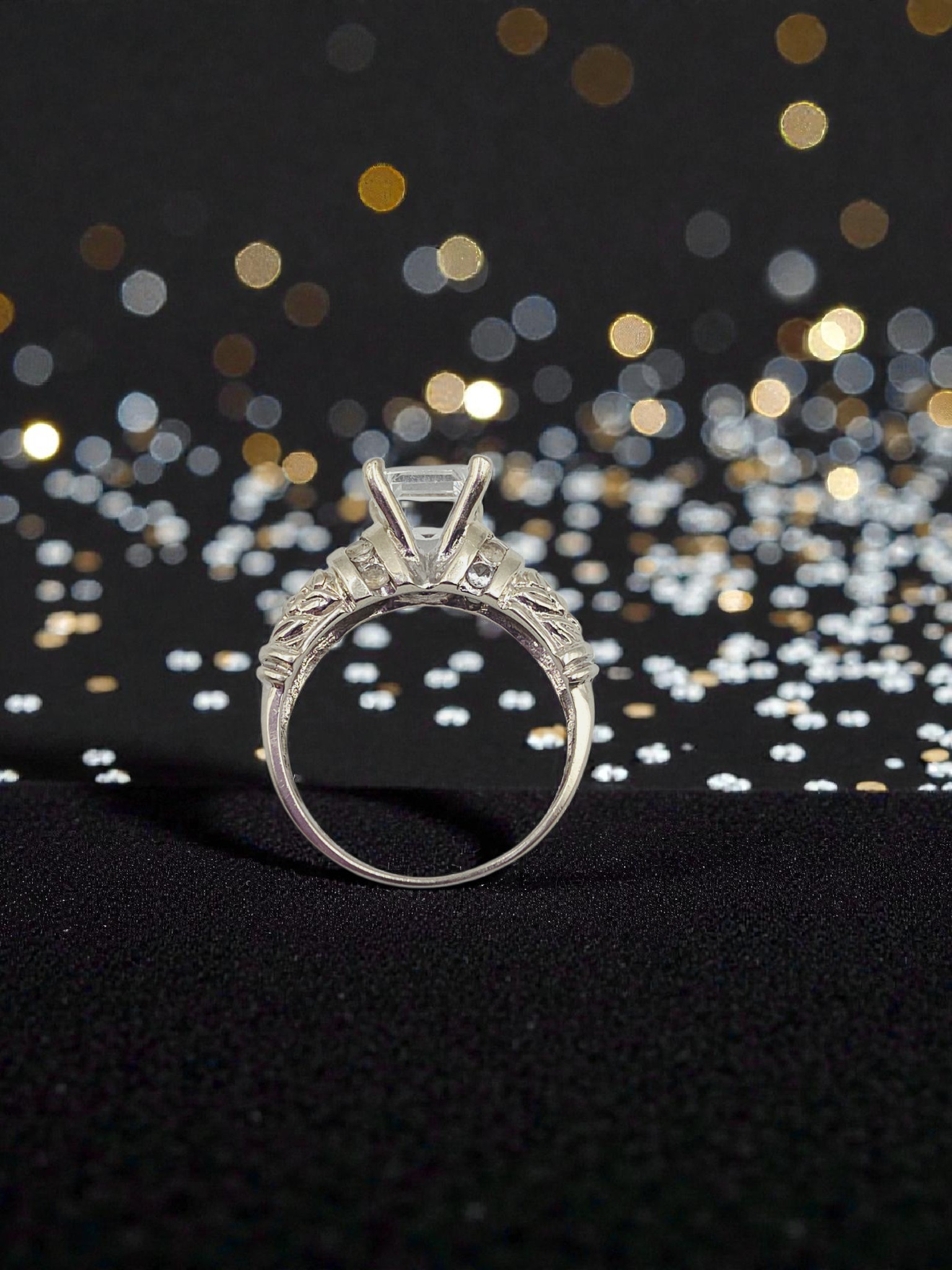 Vintage Solid 10K White Gold Antique Ring with Princess Cut Topaz - Size 7