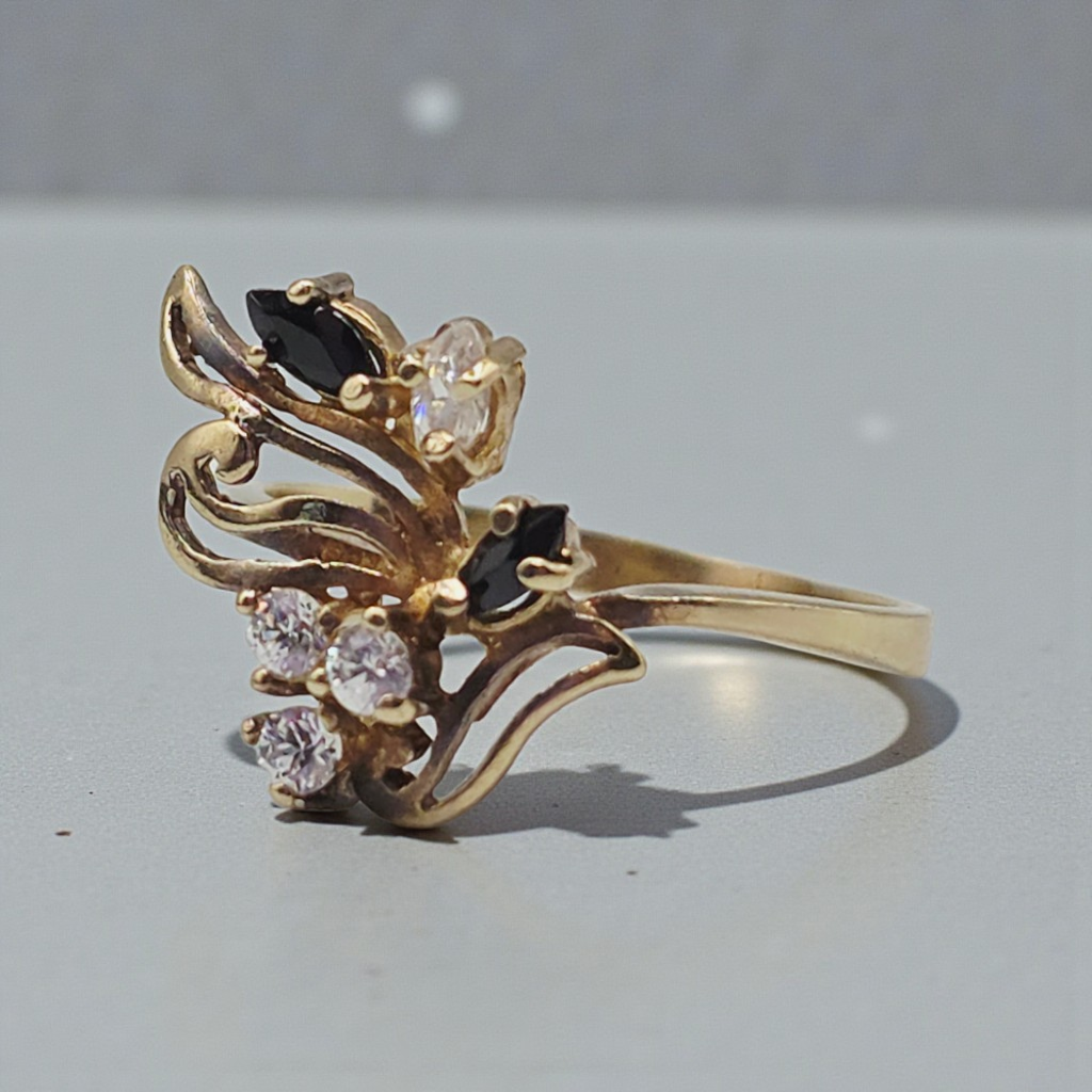 Solid 10K Yellow Gold Ring with Marquise Cut Black Onyx and Round Cut Clear Gemstones Size 7.25