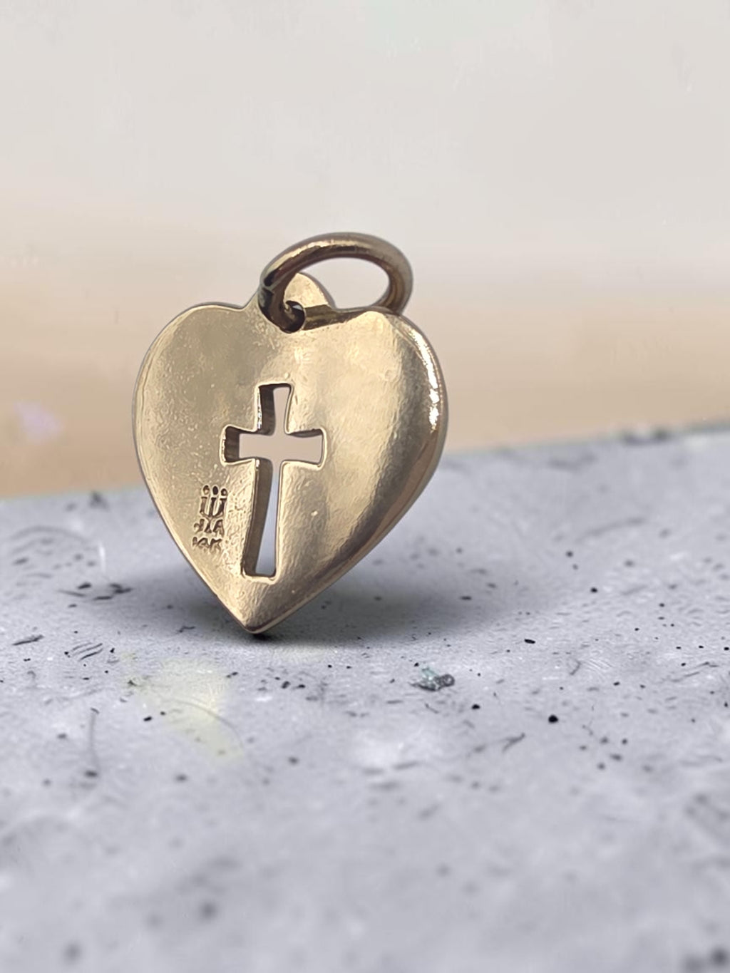 James Avery Solid 14K Yellow Gold Crosslet Cross Heart Charm Pendant