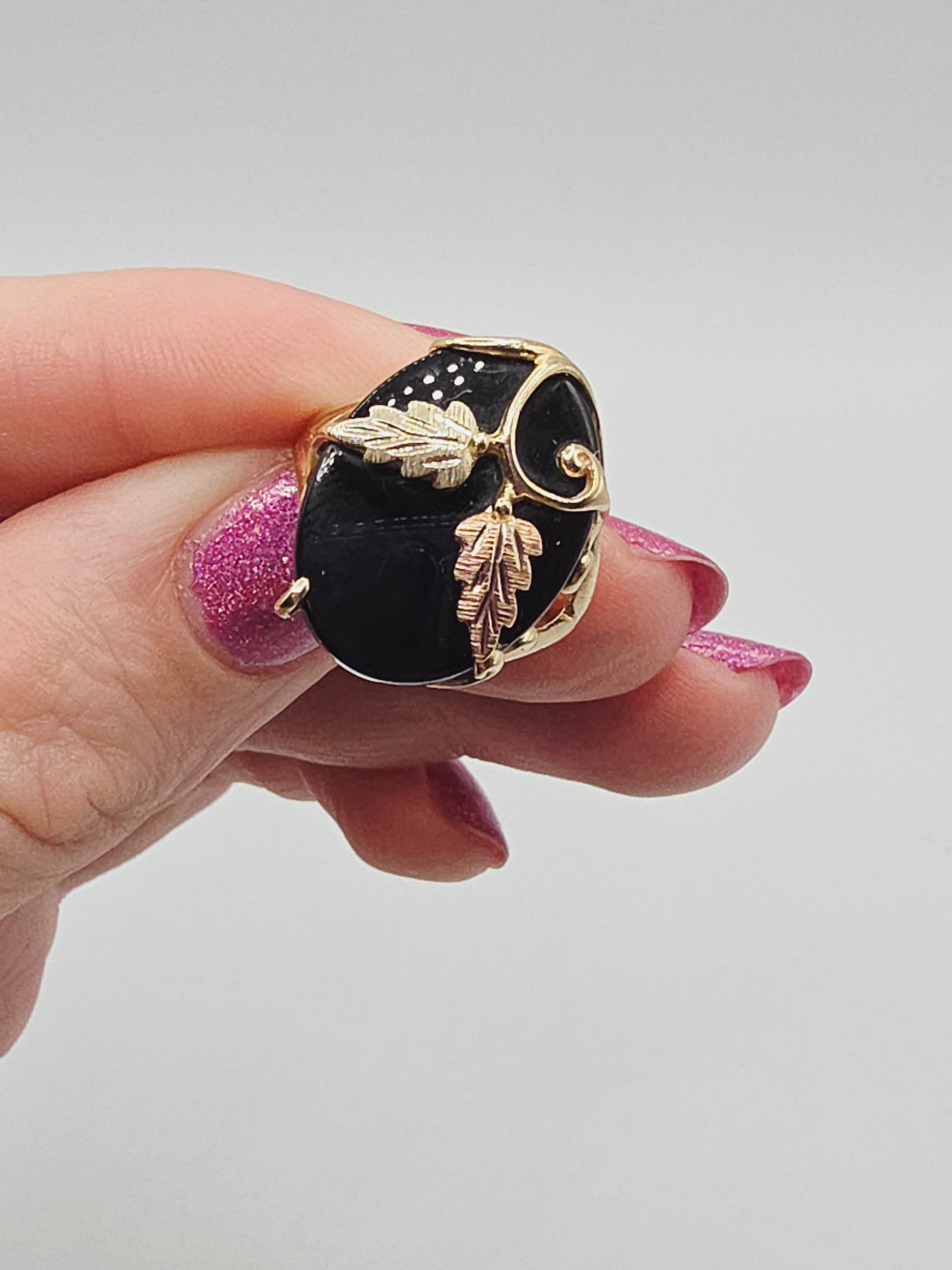Black Hills Solid 10K Gold Ring with Onyx & Solid 12K Leaf Accents – Size 7