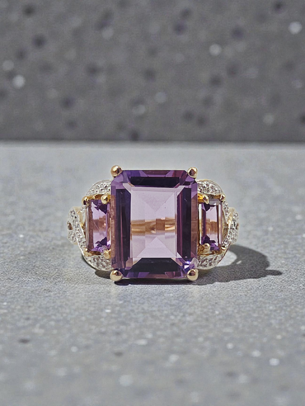 Solid 10K Yellow Gold Ring with Amethysts & Diamond Accents - Size 6.25