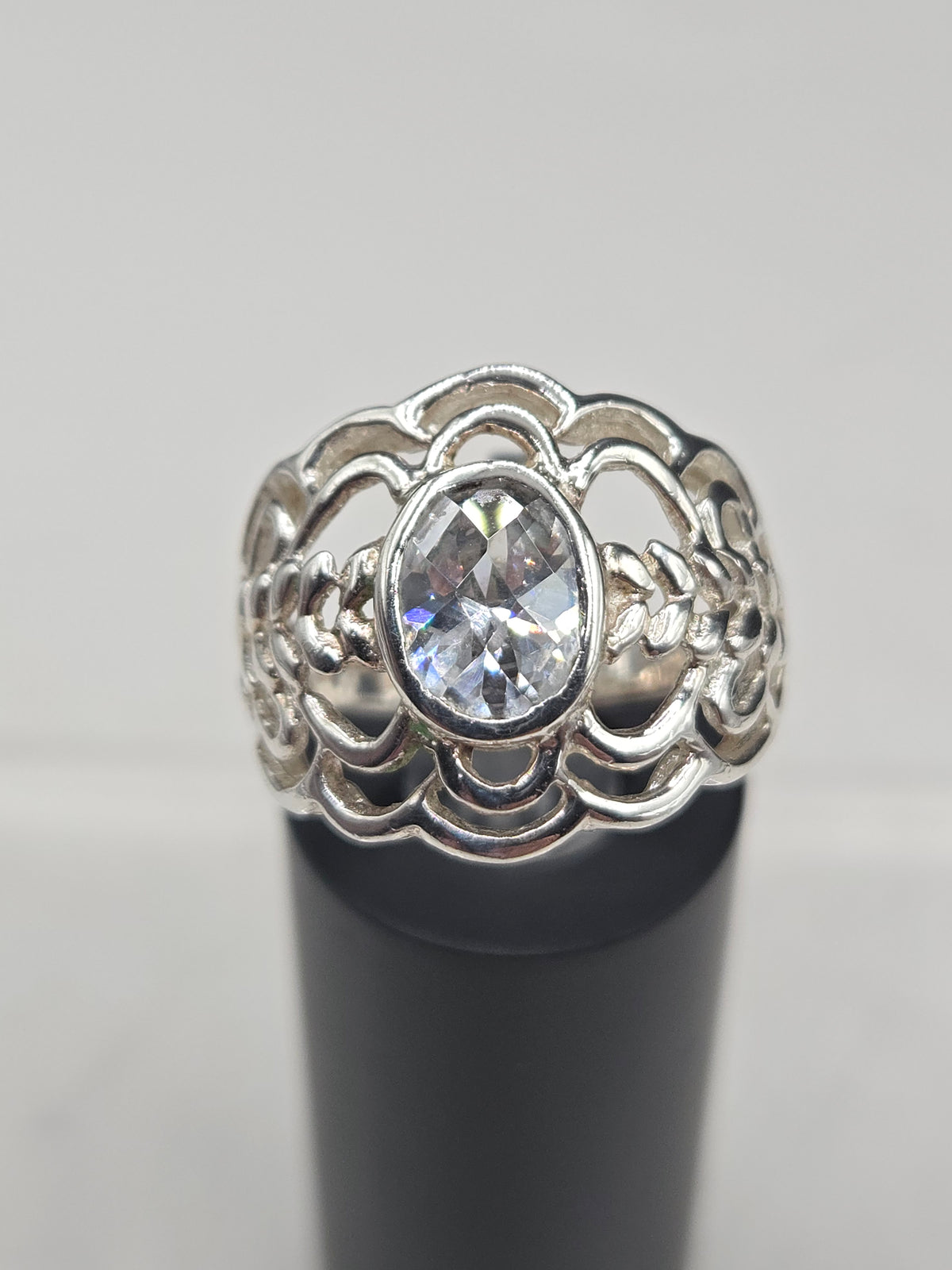 925 Sterling Silver CZ Cubic Zirconia Filigree Dome Ring - Size 7