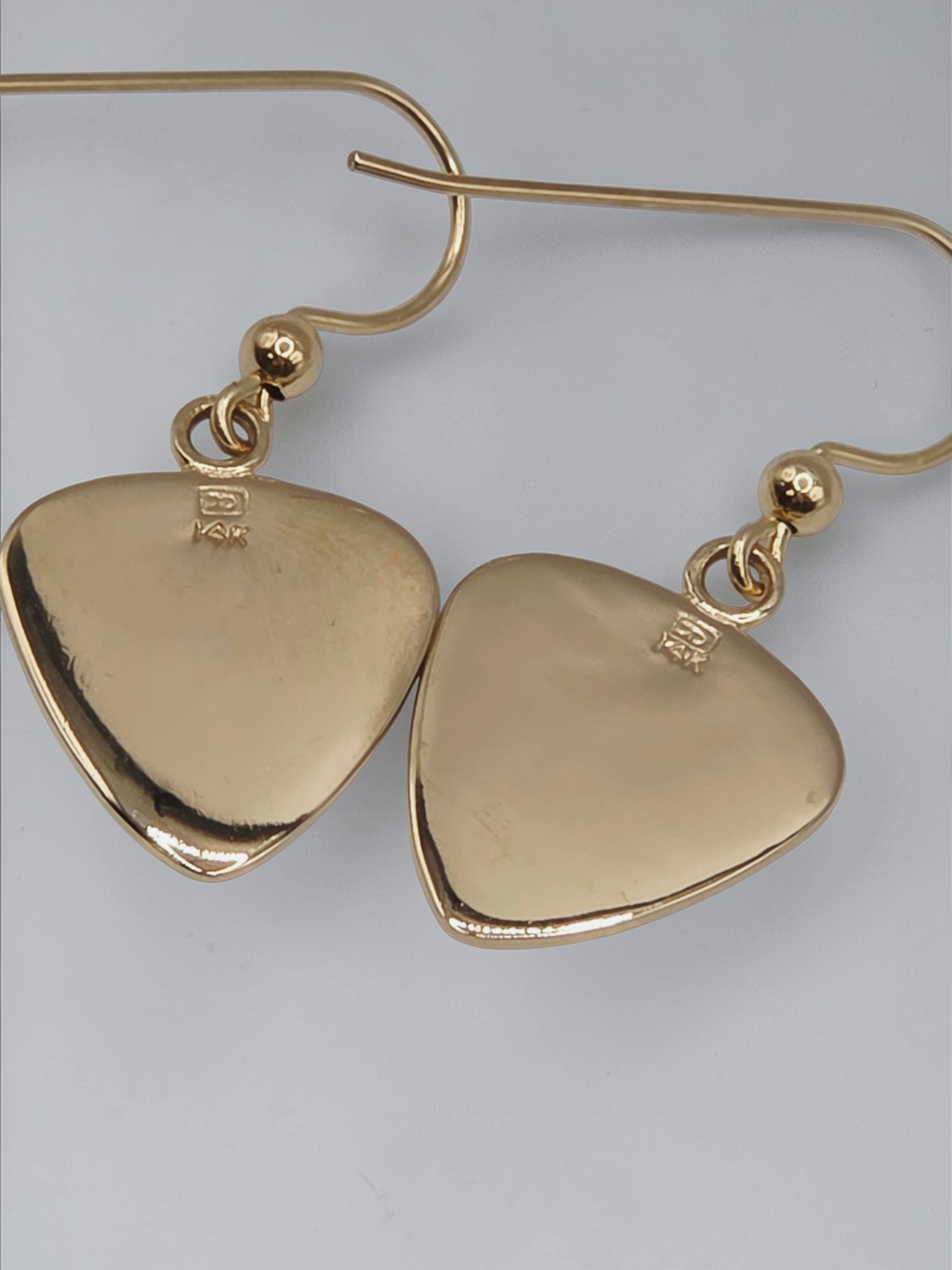 Jeffrey David Guitar Pick Solid 14K Yellow Gold Dangle Earrings Music