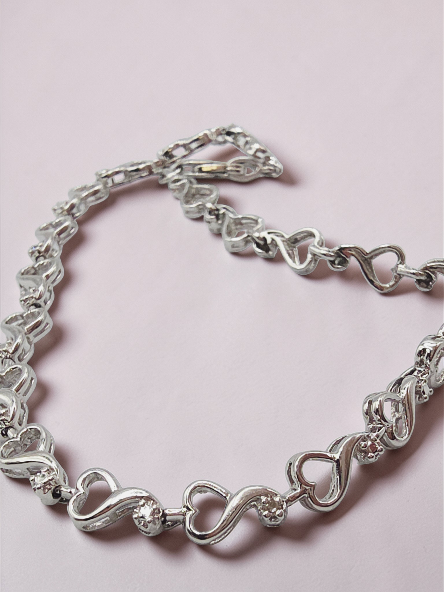 Solid 10K White Gold Heart Link Bracelet with Diamond Accents - 7.25 Inch