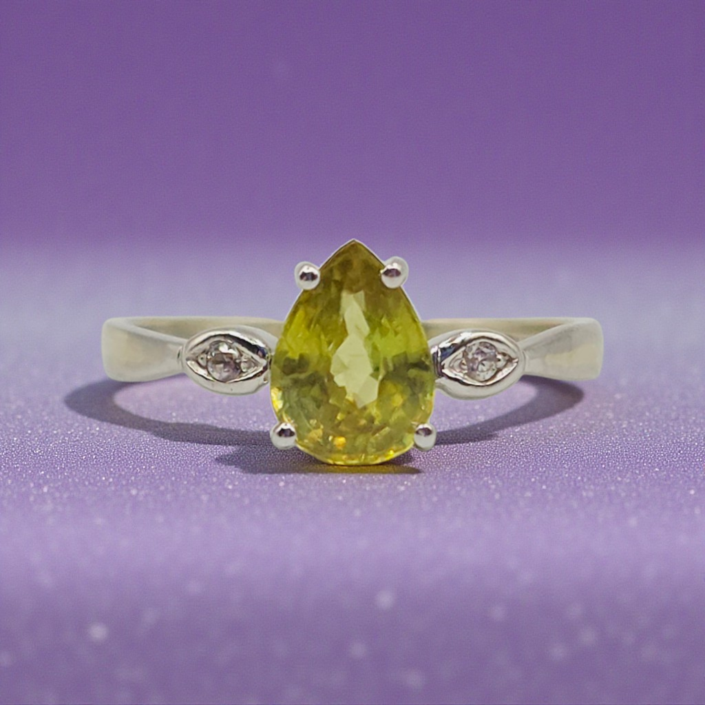 TGGC Solid 10K White Gold Ring with Natural Sphene & White Topaz Accents Size 8