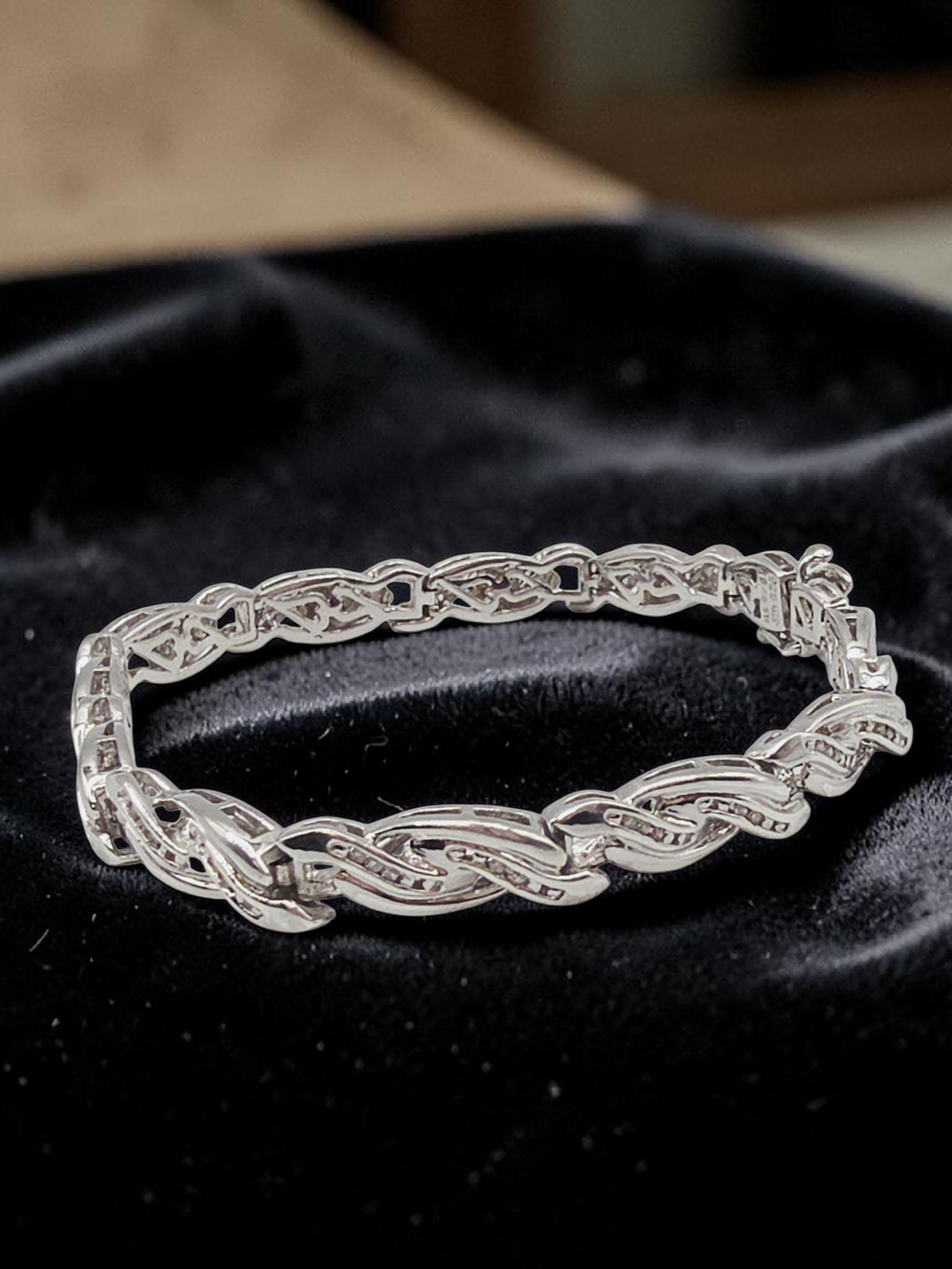 Heng Ngai 925 Sterling Silver 0.25 TW Diamond Link Bracelet - 7.25 Inch