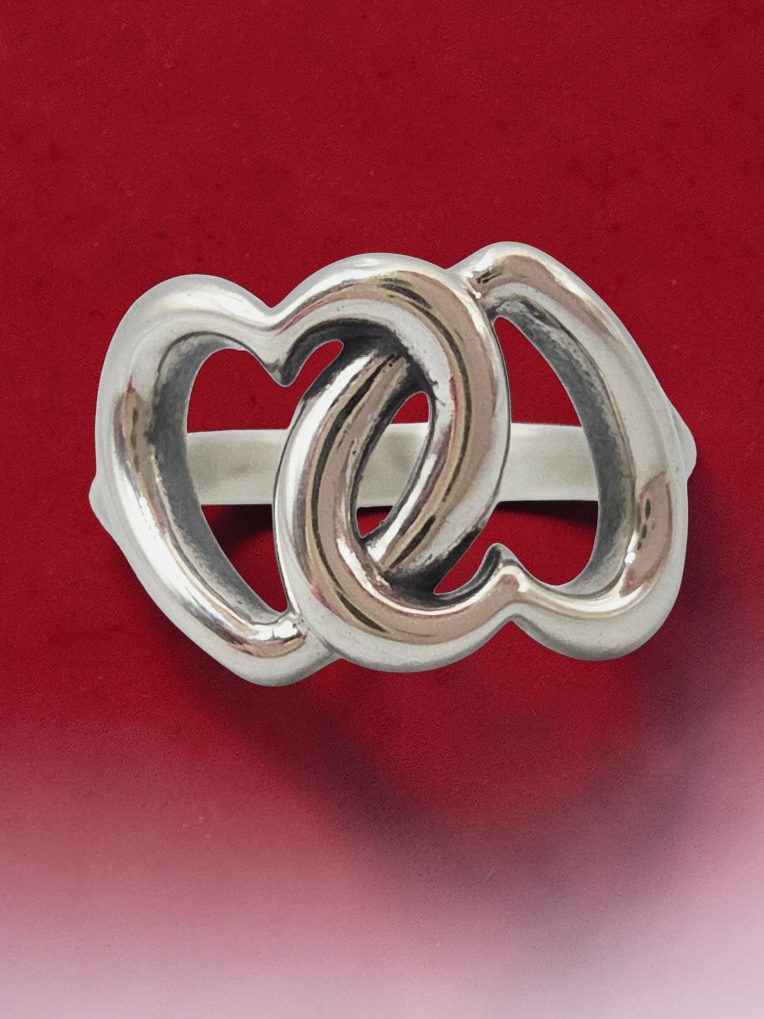 RETIRED James Avery Two Intertwined Hearts Linked Together Ring - Size 4.75
