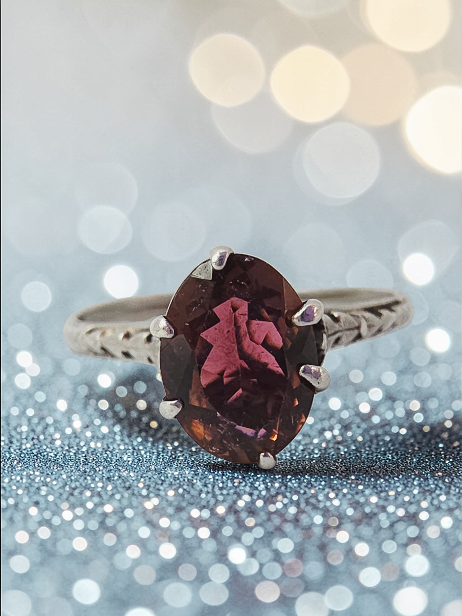 Solid 10K White Gold Raspberry Garnet Rhodolite Solitare Ring - Size 6.25
