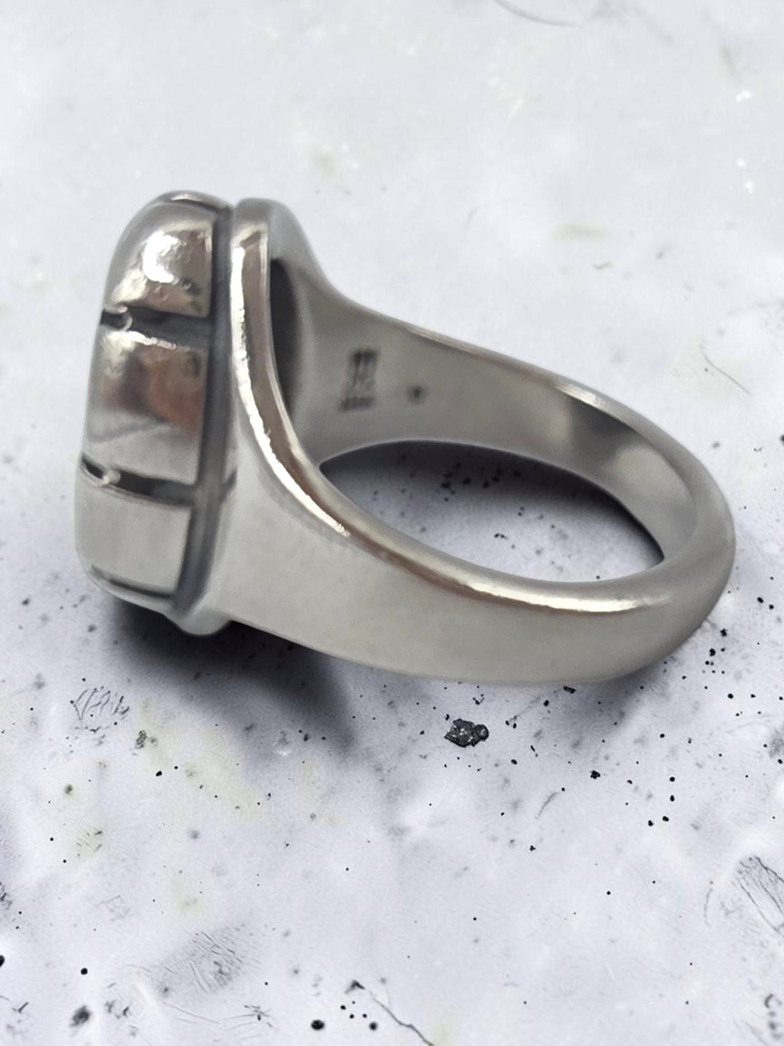 RETIRED James Avery Oval Black Onyx Sterling Silver Ring - Size 7