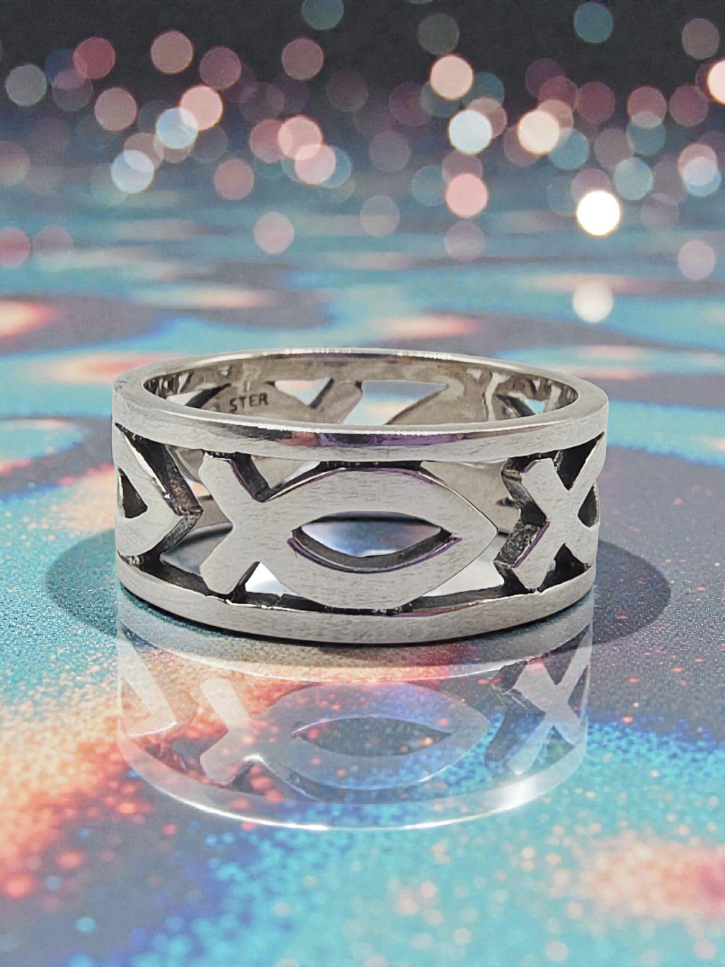 RETIRED James Avery Sterling Silver Ichthus Eternity Ring - Size 7