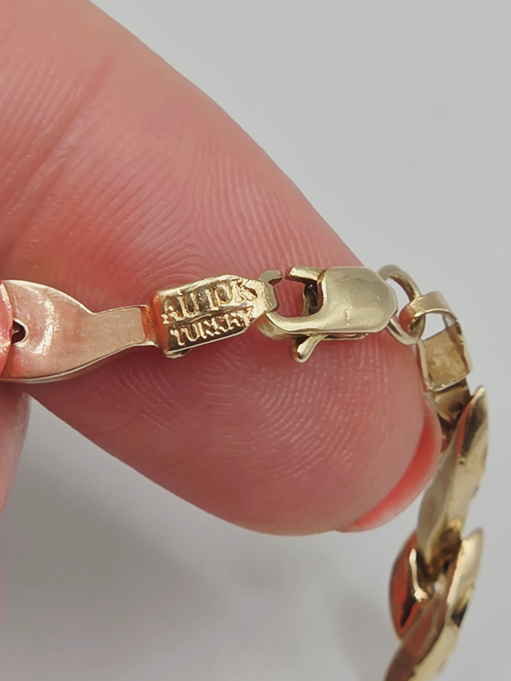 Solid 10K Yellow Gold Bracelet 7.25 Inches