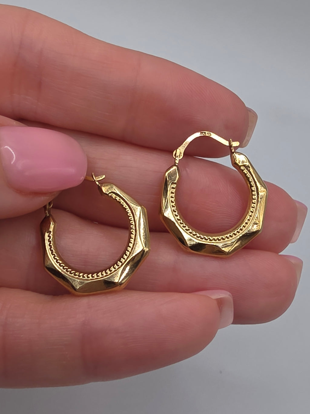 Vintage Solid 10K Yellow Gold Faceted Octagon Creole Hoop Earrings