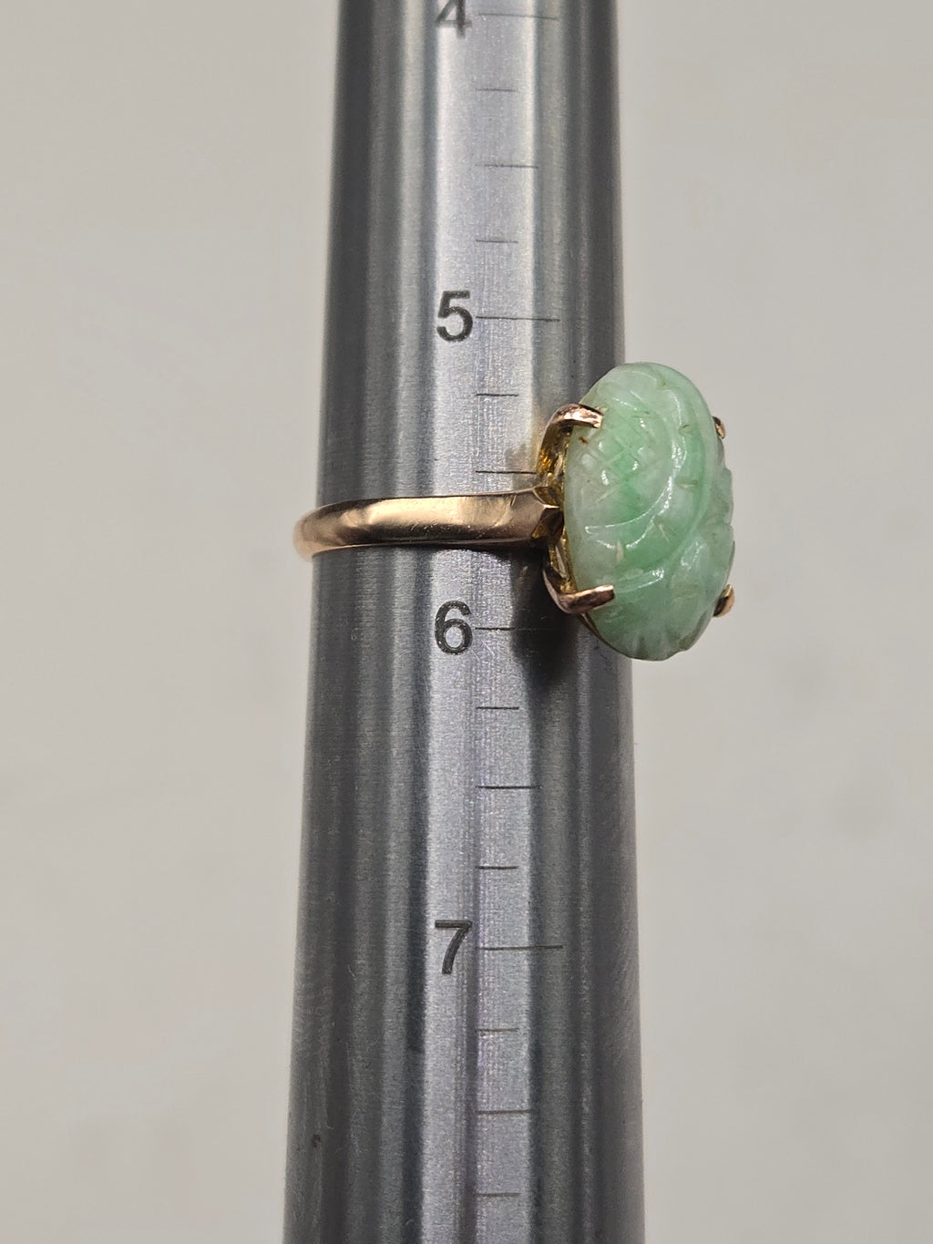 Vintage Carved Jadeite Jade Solid 14K Yellow Gold Statement Ring Size 5.75