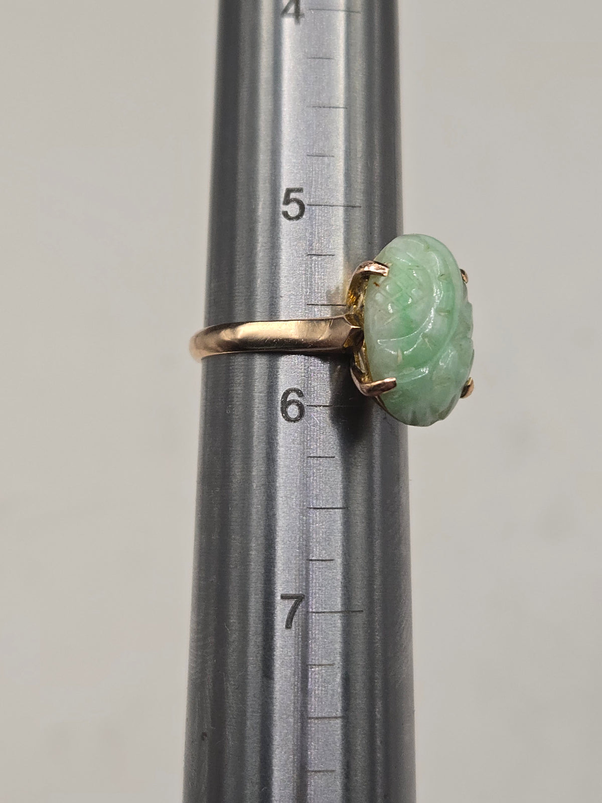 Vintage Carved Jadeite Jade Solid 14K Yellow Gold Statement Ring Size 5.75