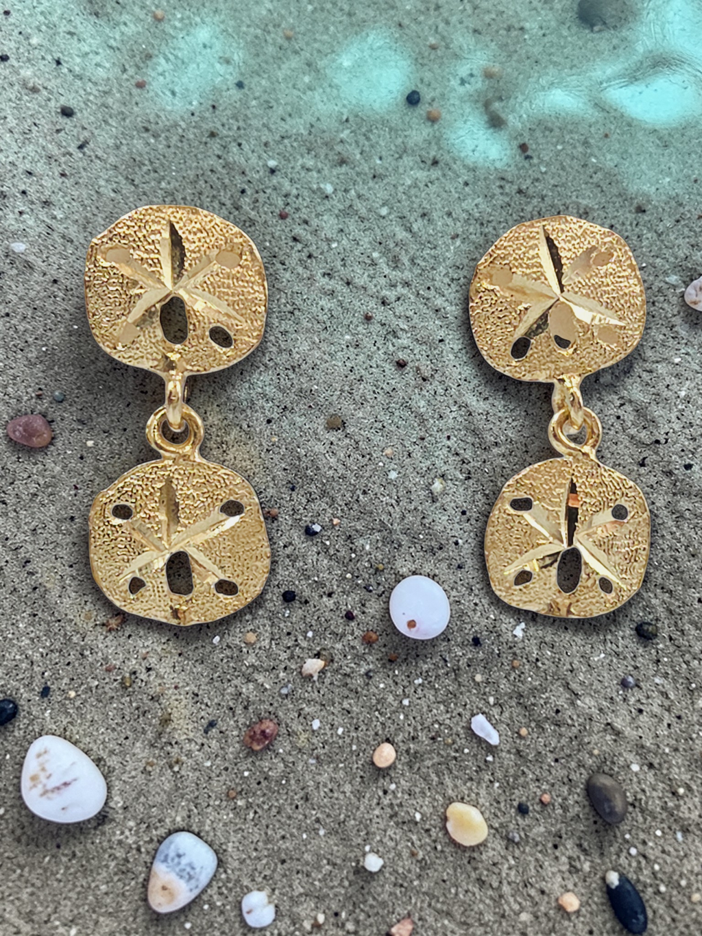 Solid 14K Yellow Gold Sand Dollar Dangle Drop Earrrings Beach