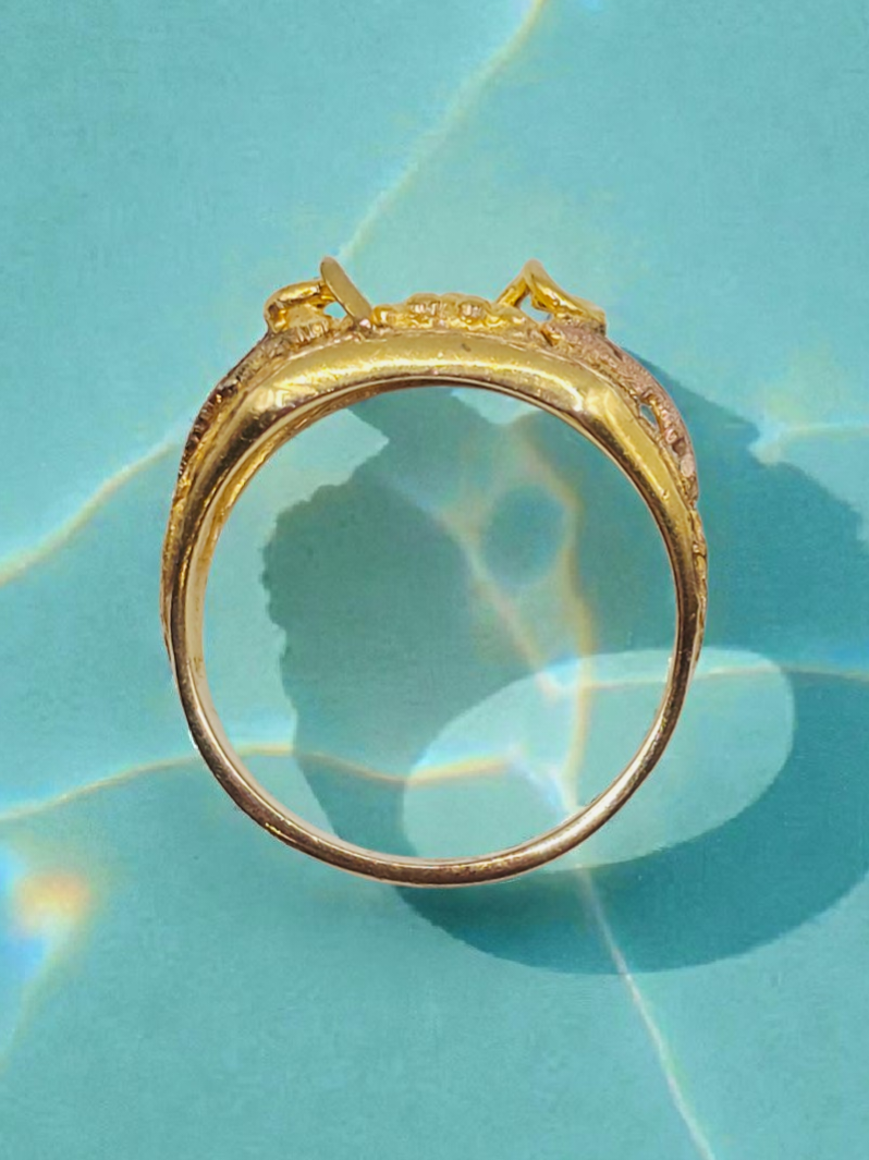 Black Hill Solid 10K Yellow Gold Ring with Tri-Color Grape Leaf Accents Sz 5.25