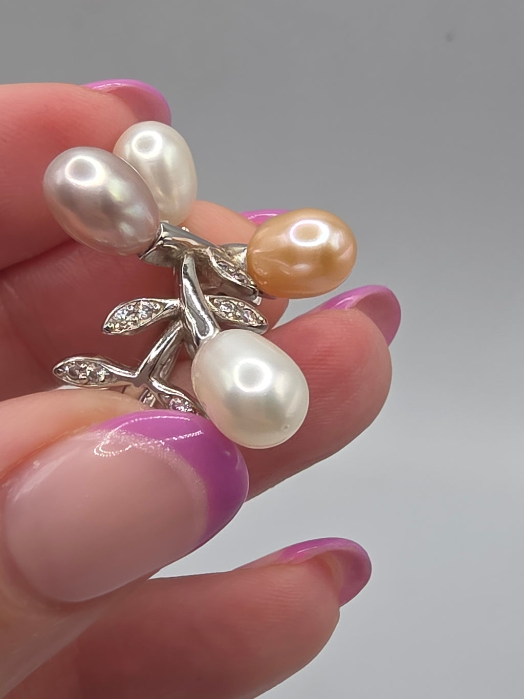925 Sterling Silver Multi Color Pearl Floral Ring with CZ Leaf Accents - Size 6