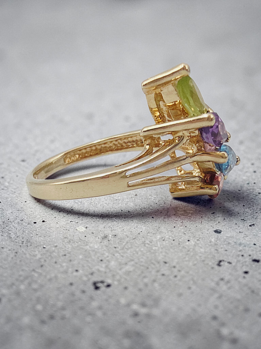 Solid 10K Yellow Gold Ring with Topaz Amethyst Peridot Garnet - Size 5