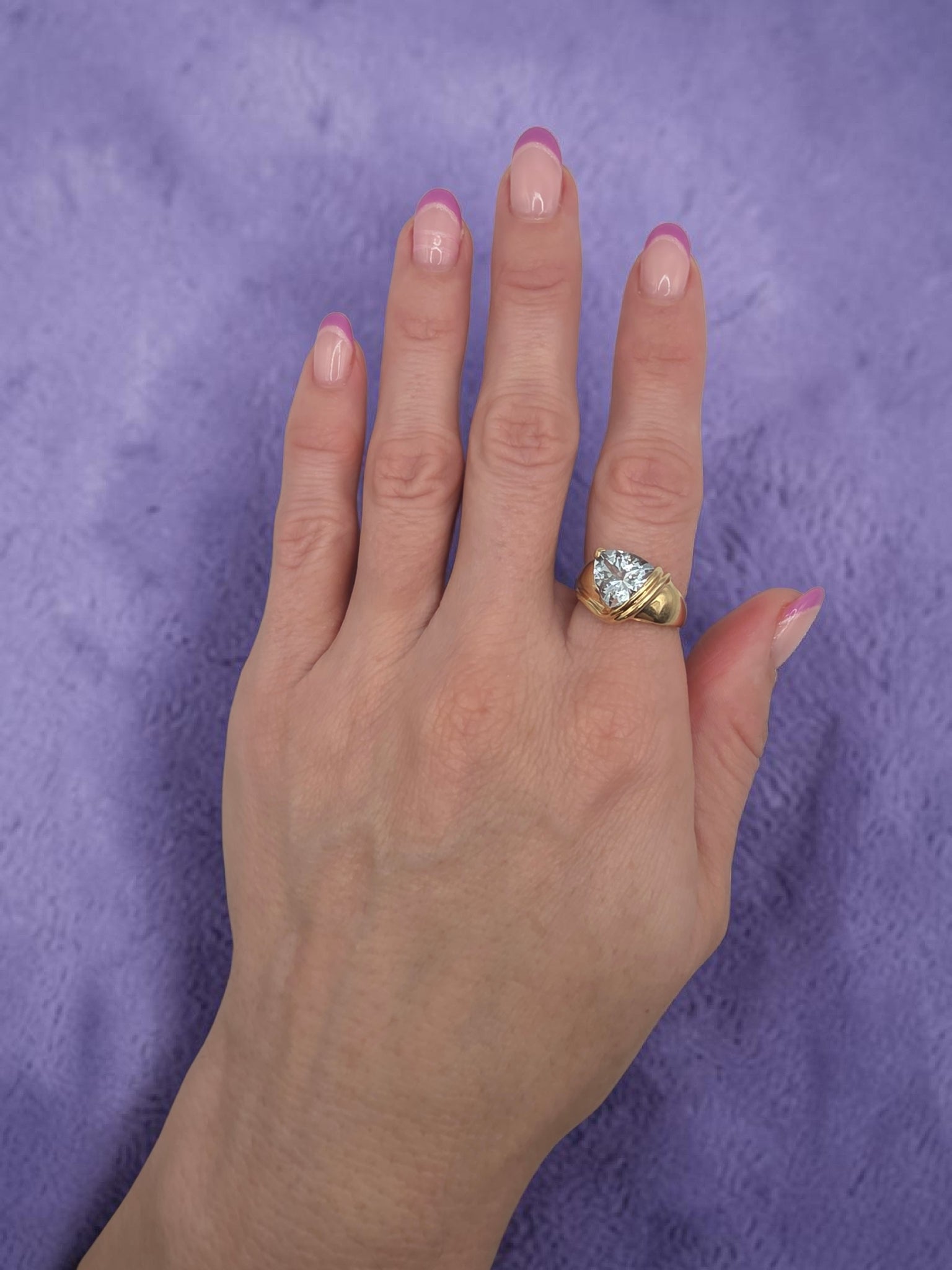 Caspian International Solid 10K Yellow Gold Trillion Cut Aquamarine Ring - Size 7.25