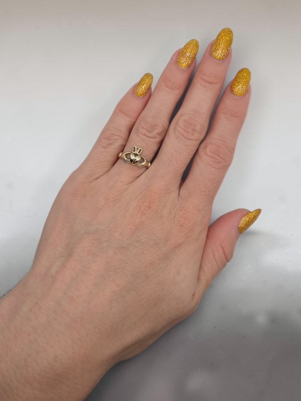 Vintage Michael Anthony Solid 14K Yellow Gold Crown Heart Claddagh Ring - Size 7