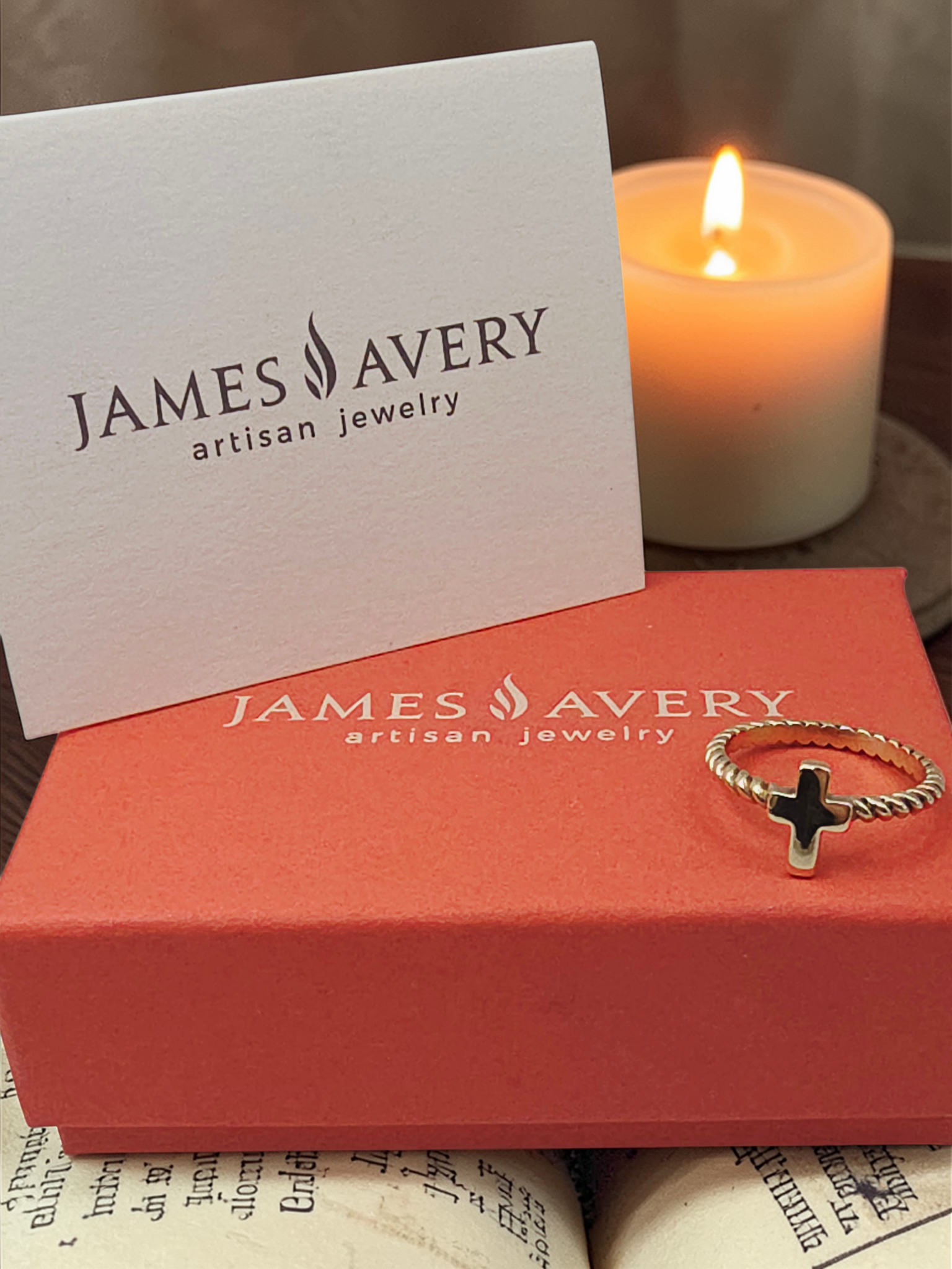 RETIRED James Avery Solid 14K Yellow Gold Cross Ring with Twisted Band – Size 6
