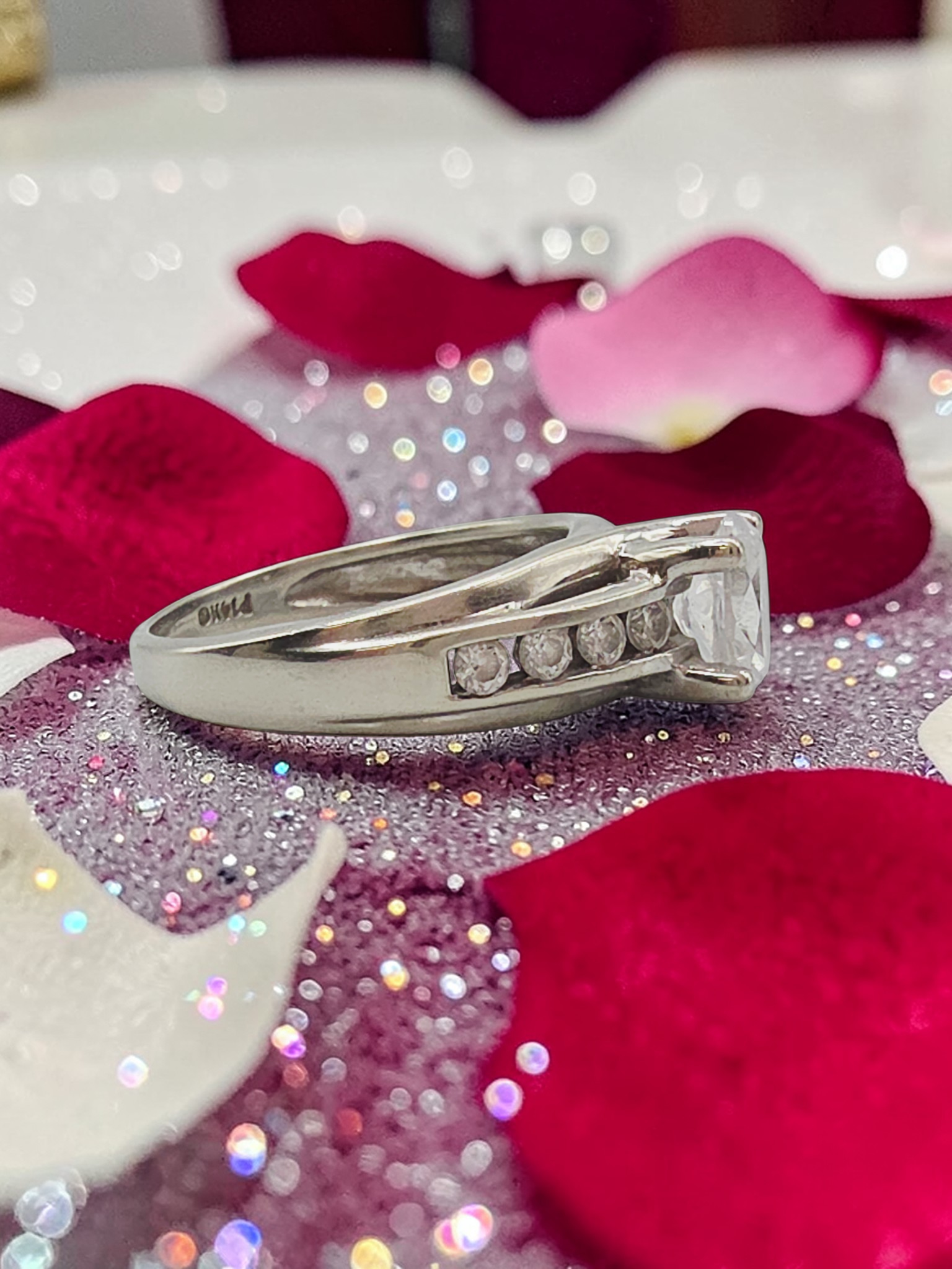 Solid 14K White Gold Oval-Cut CZ Ring with Channel Set Accents – Size 6