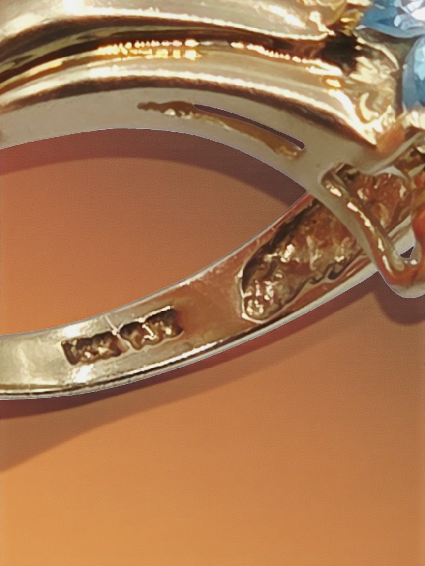 10K Solid Yellow Gold Ring with Blue Topaz & Diamond Cluster – Size 6.5